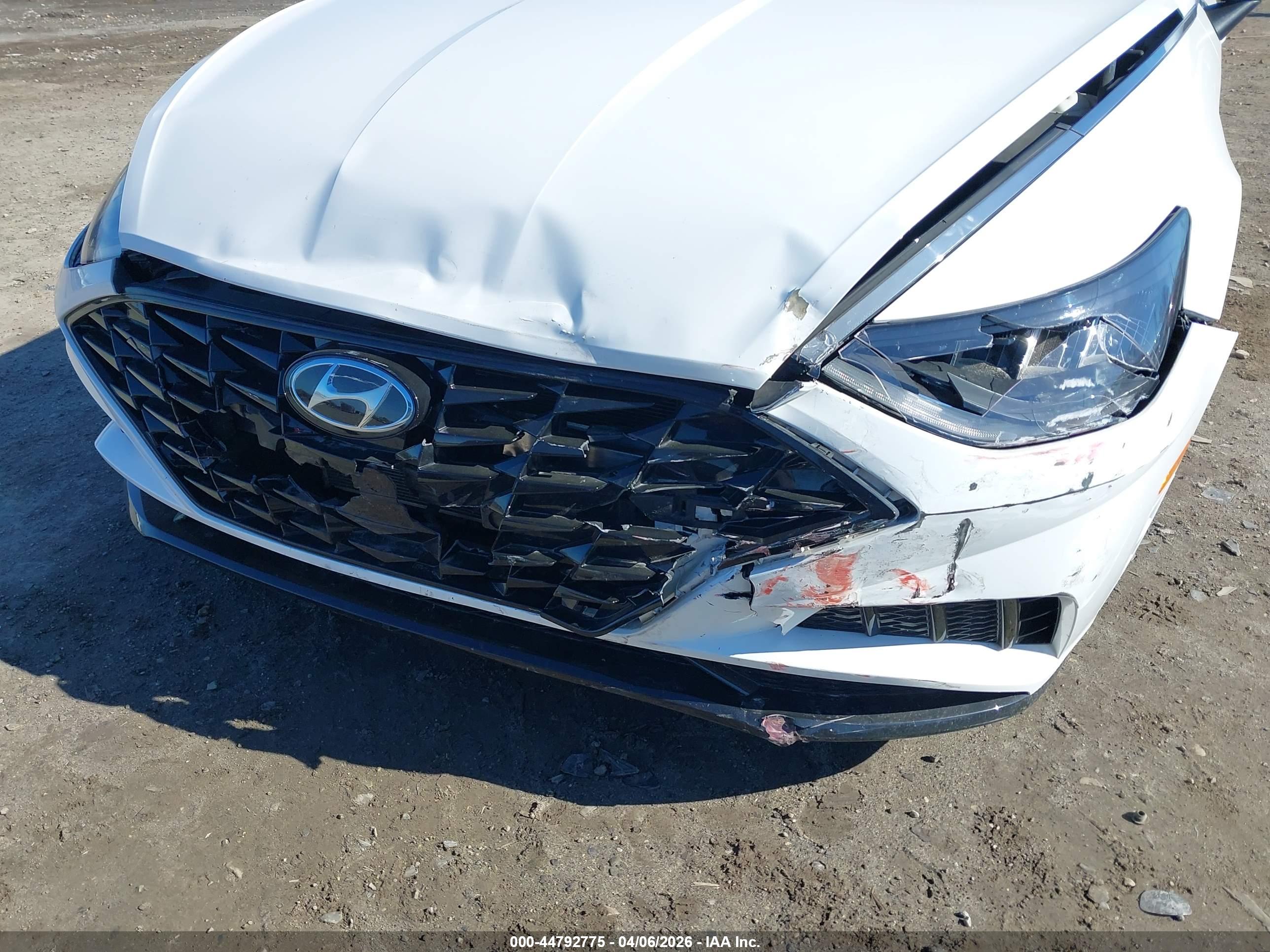 HYUNDAI SONATA image 6