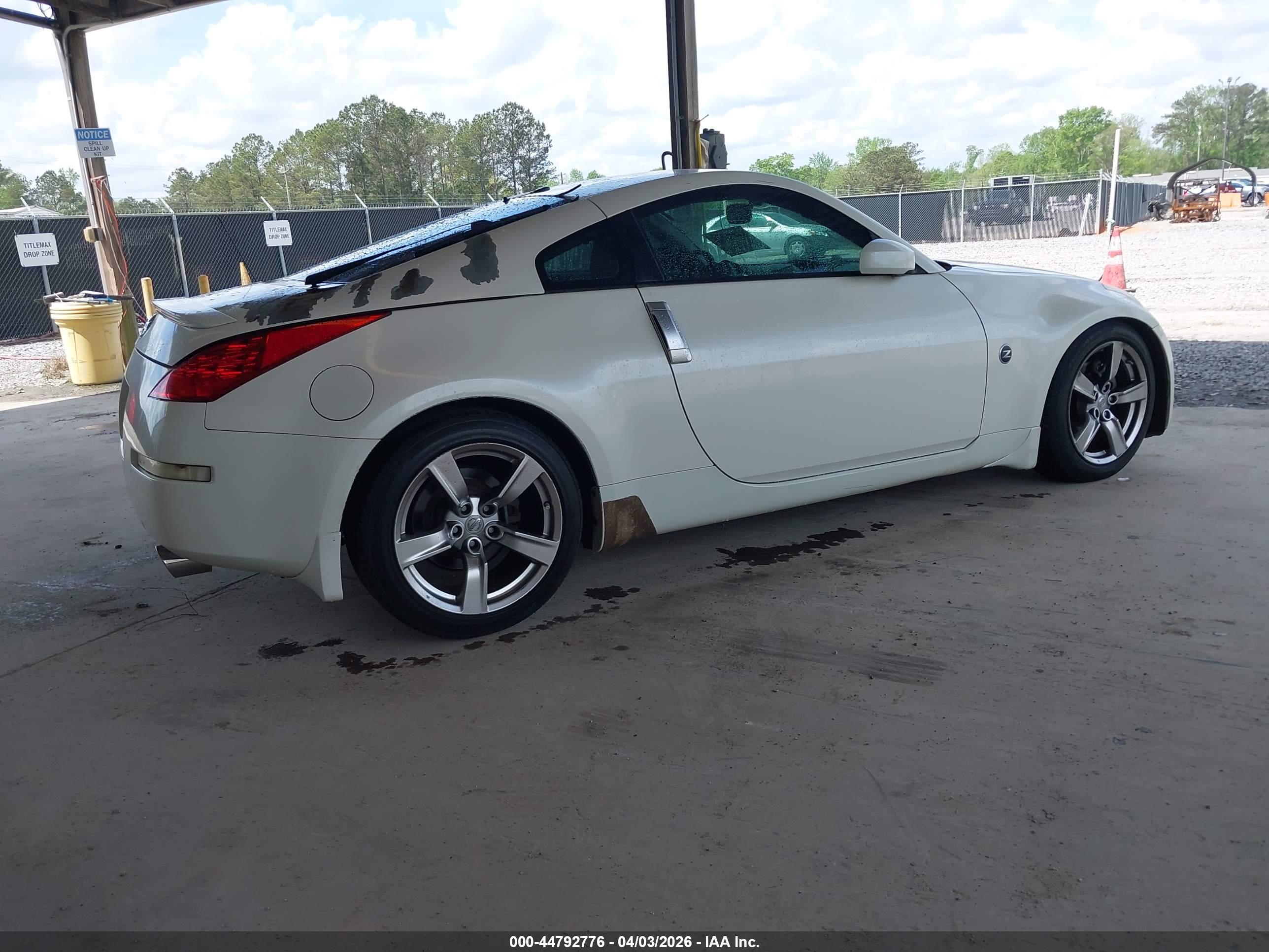 NISSAN 350Z image 4
