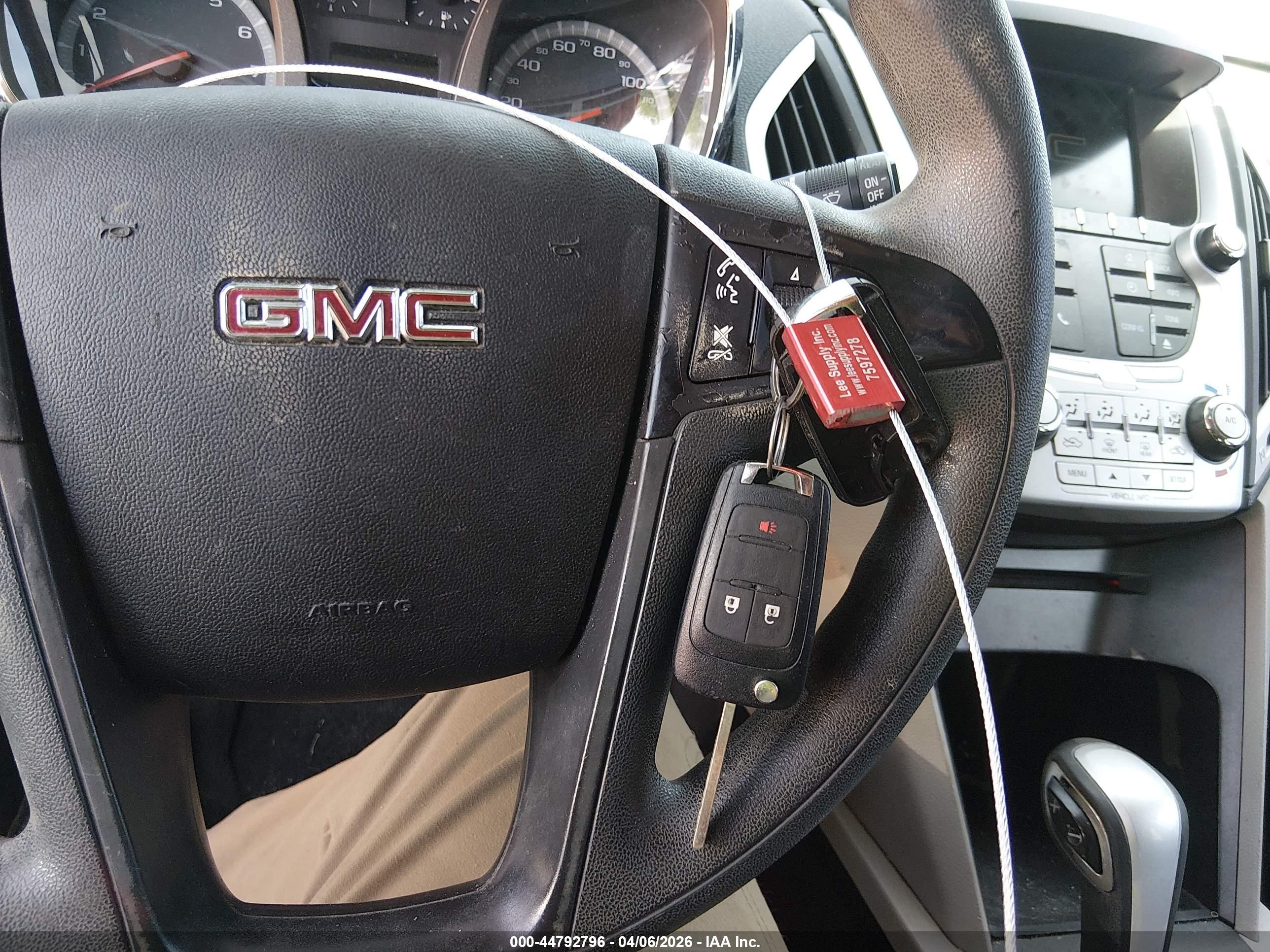 GMC TERRAIN image 11