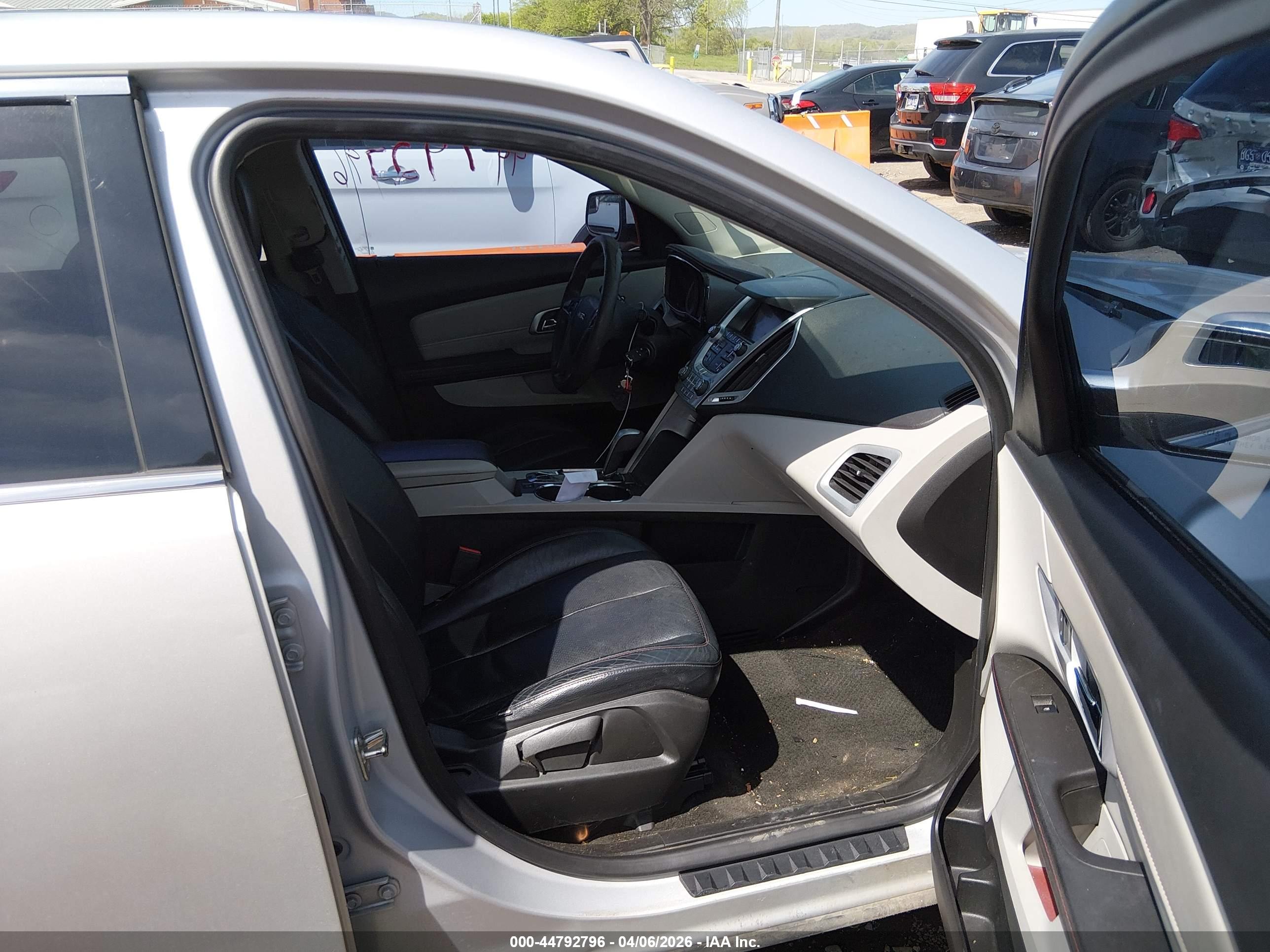 GMC TERRAIN image 5