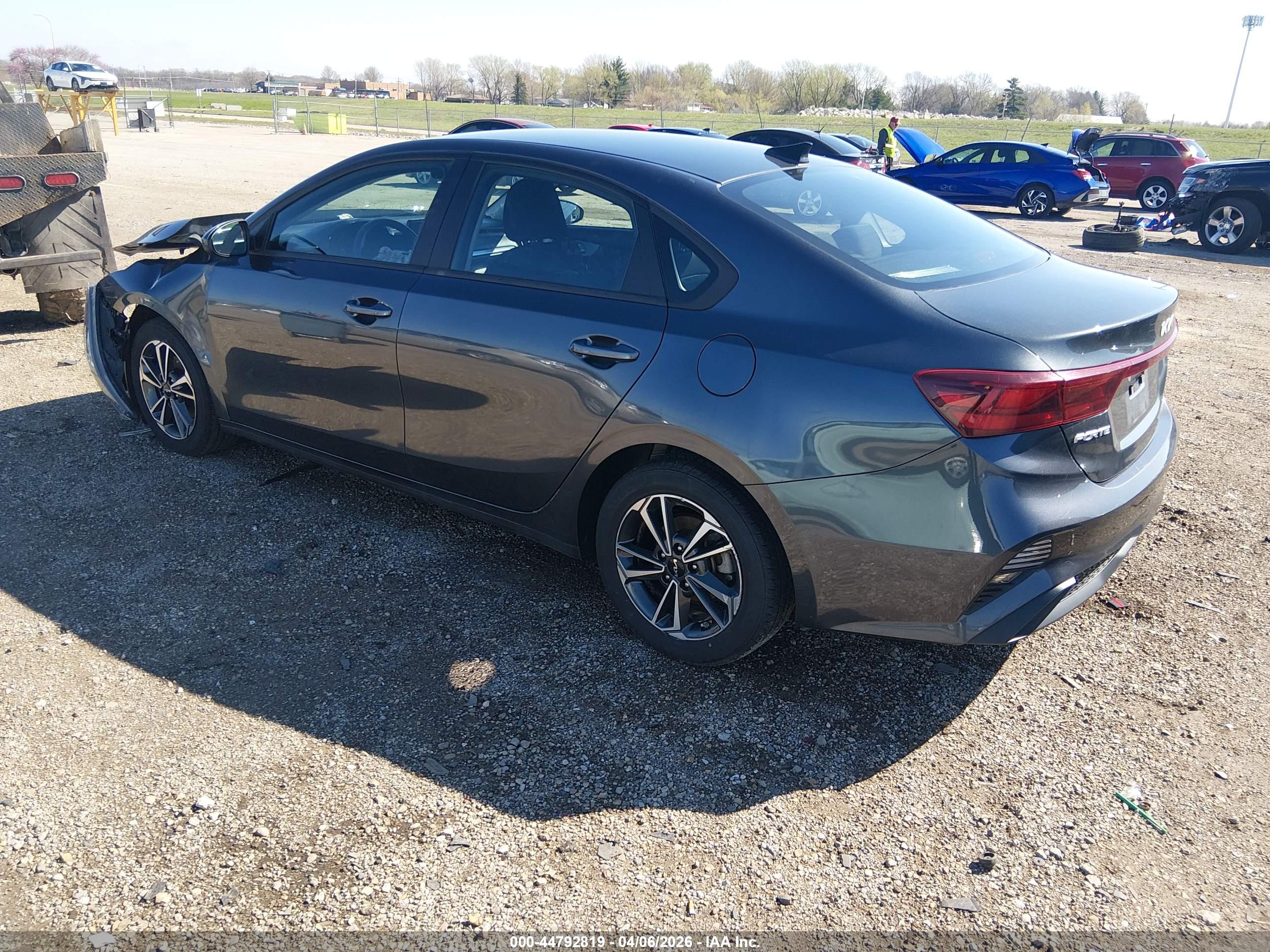 KIA FORTE image 3