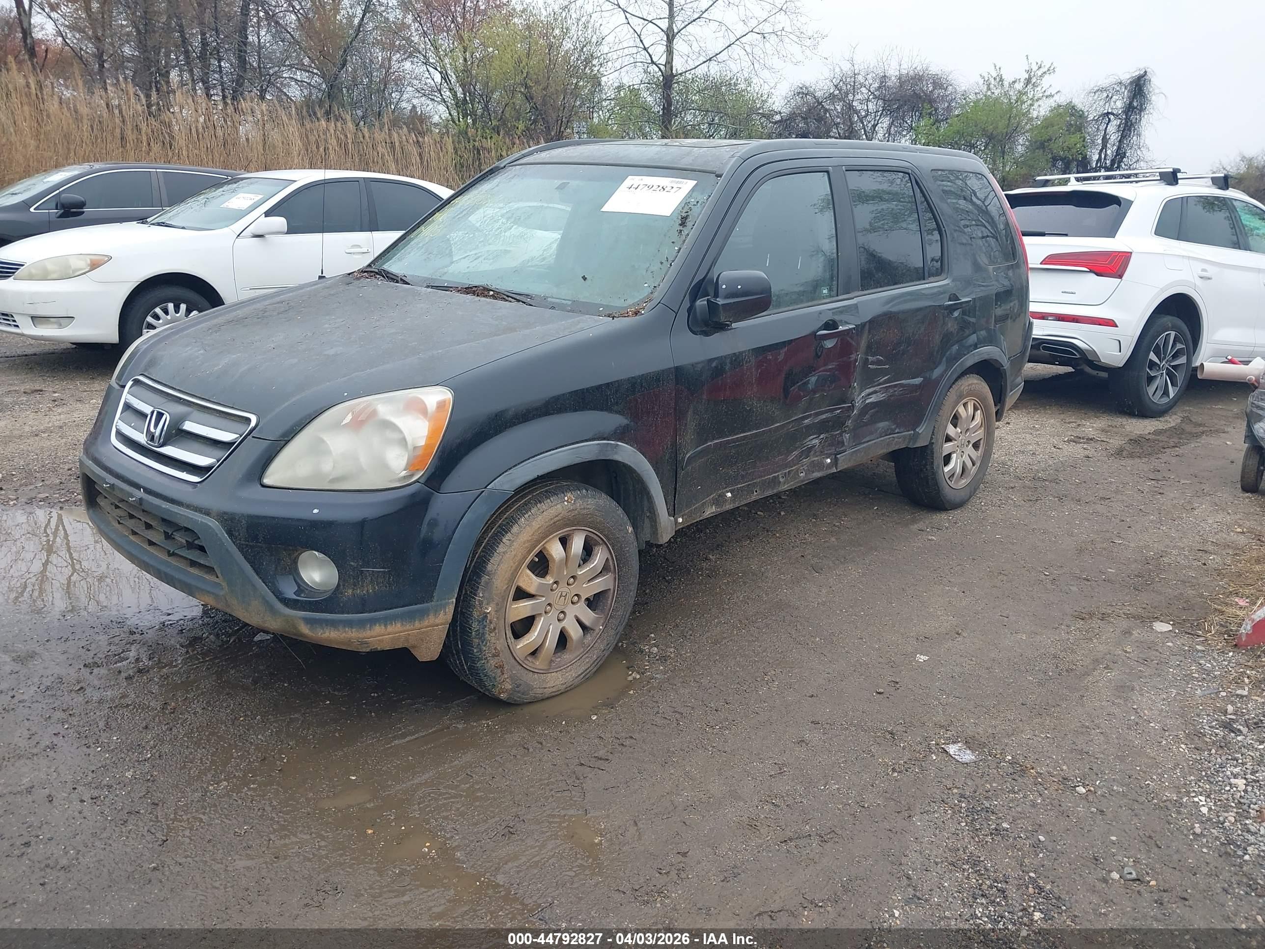 HONDA CR-V image 2