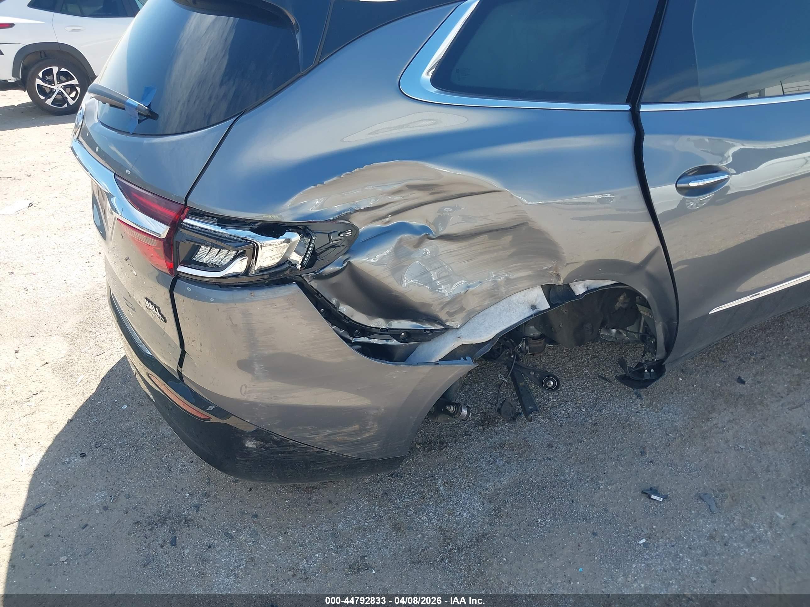 BUICK ENCLAVE image 6