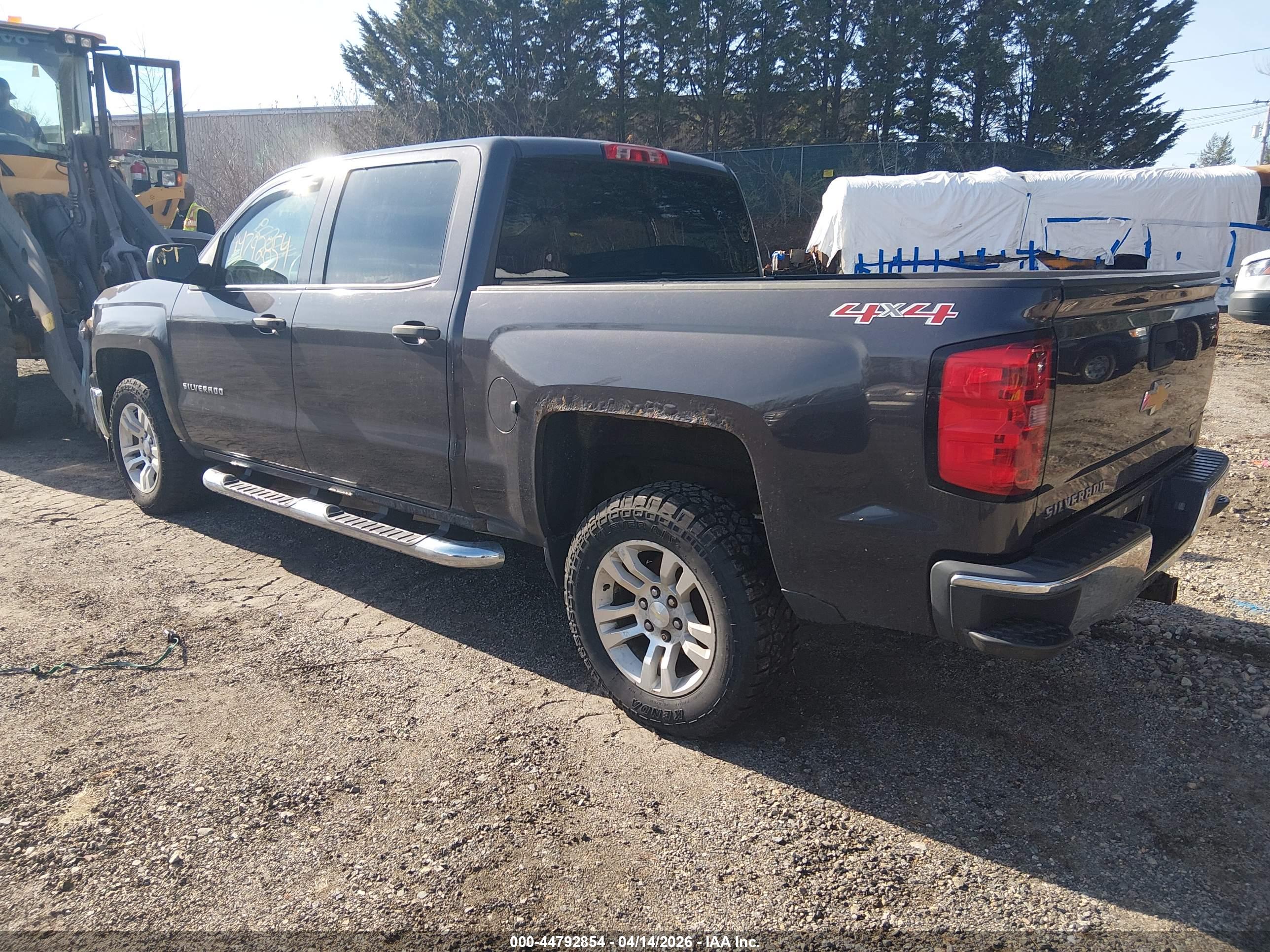 CHEVROLET SILVERADO image 3