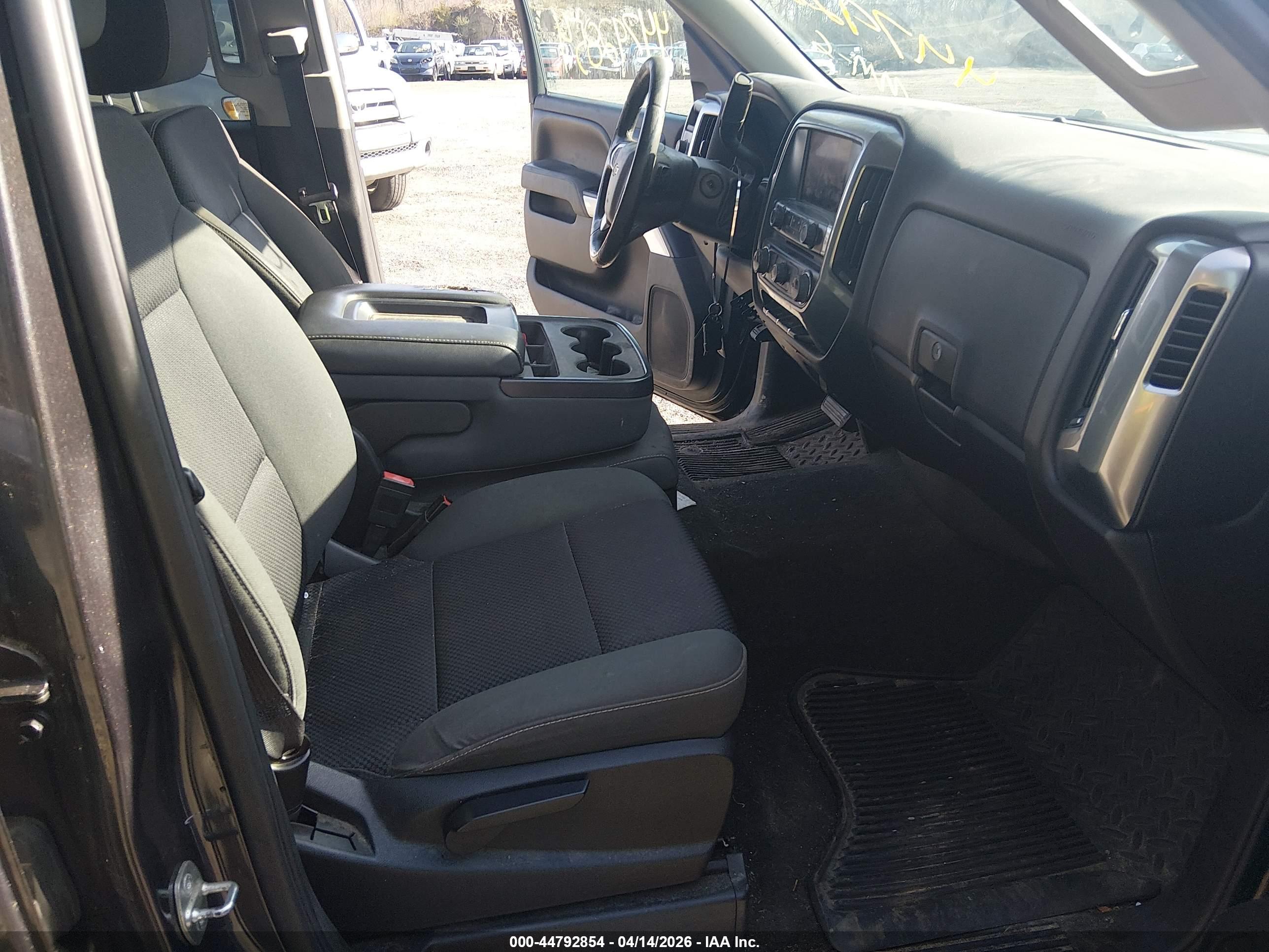CHEVROLET SILVERADO image 5