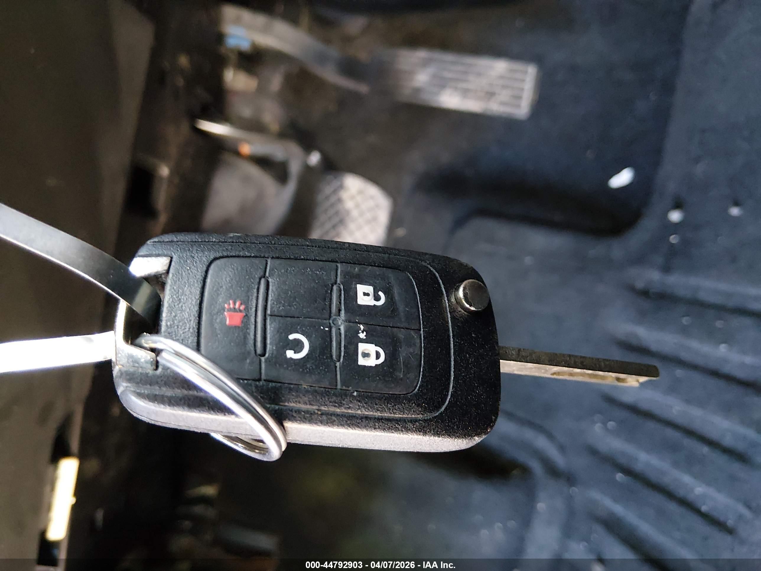 CHEVROLET EQUINOX image 11