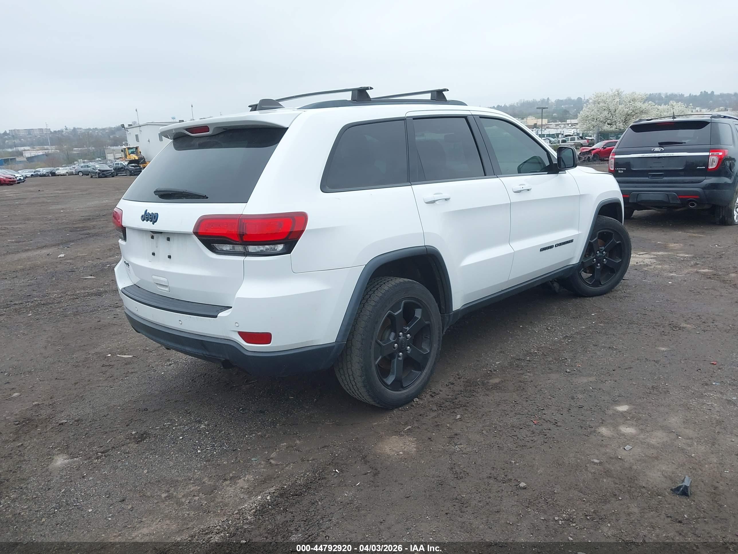 JEEP GRAND image 4