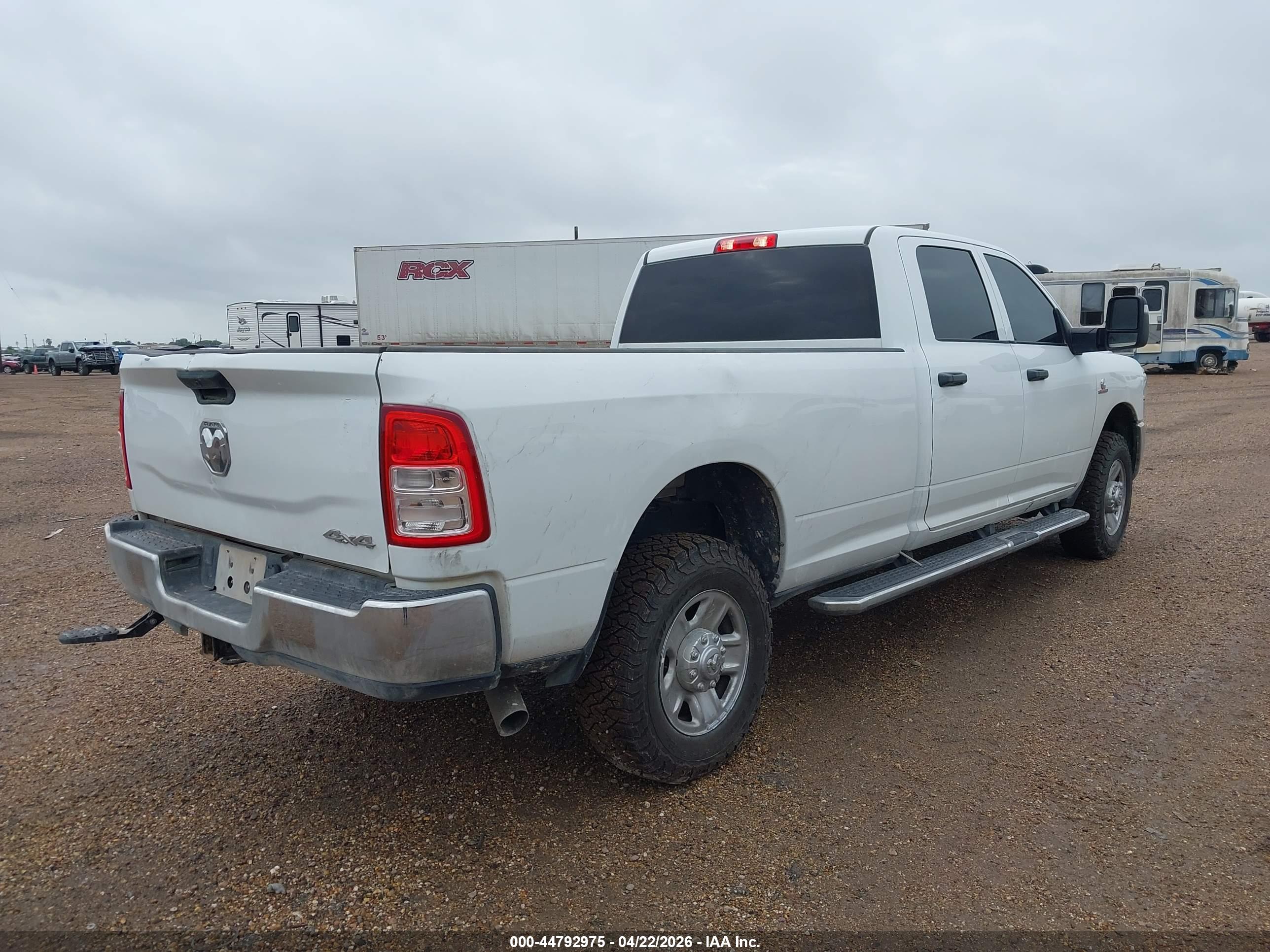 RAM 2500 image 4