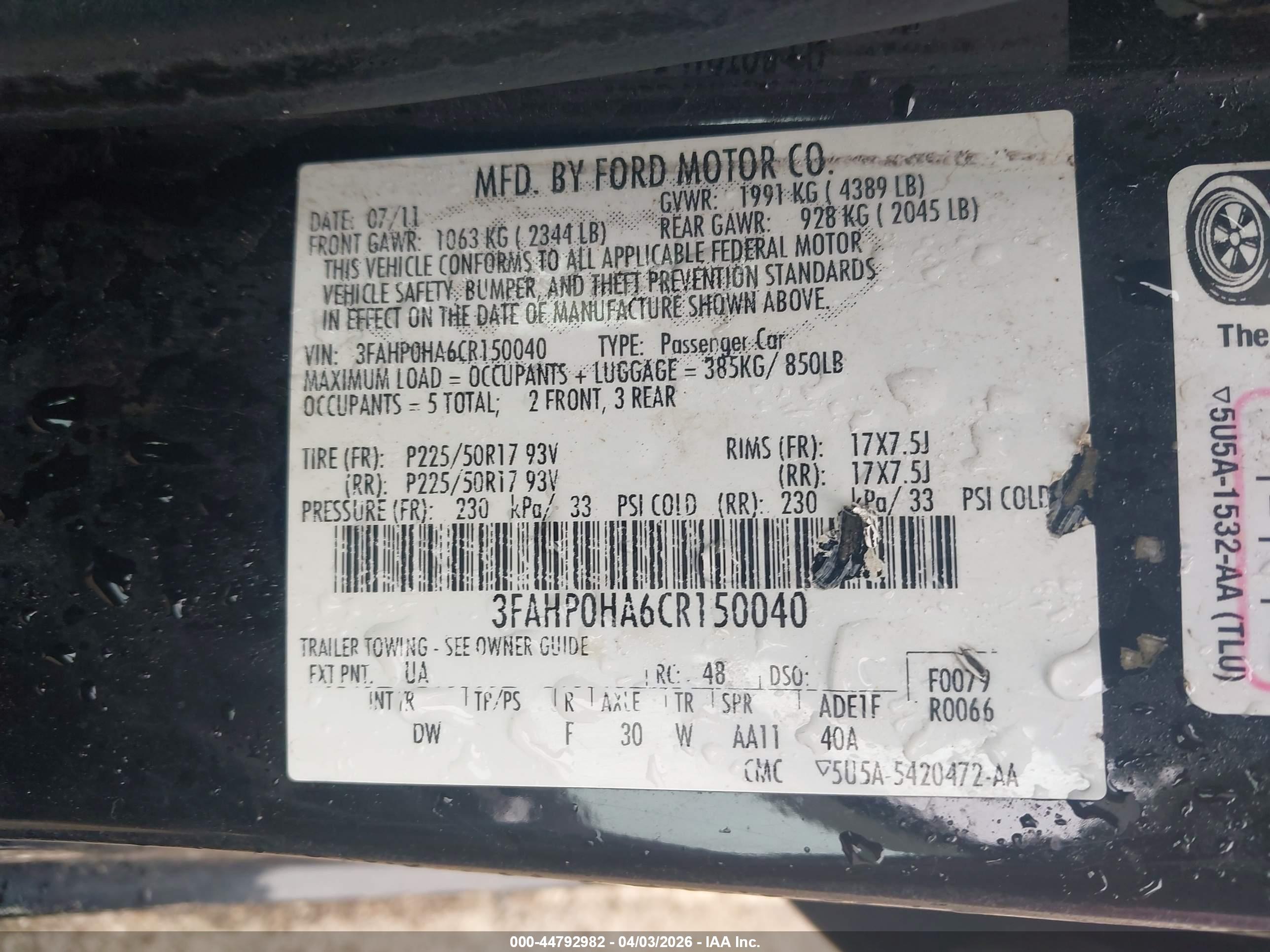 FORD FUSION image 9