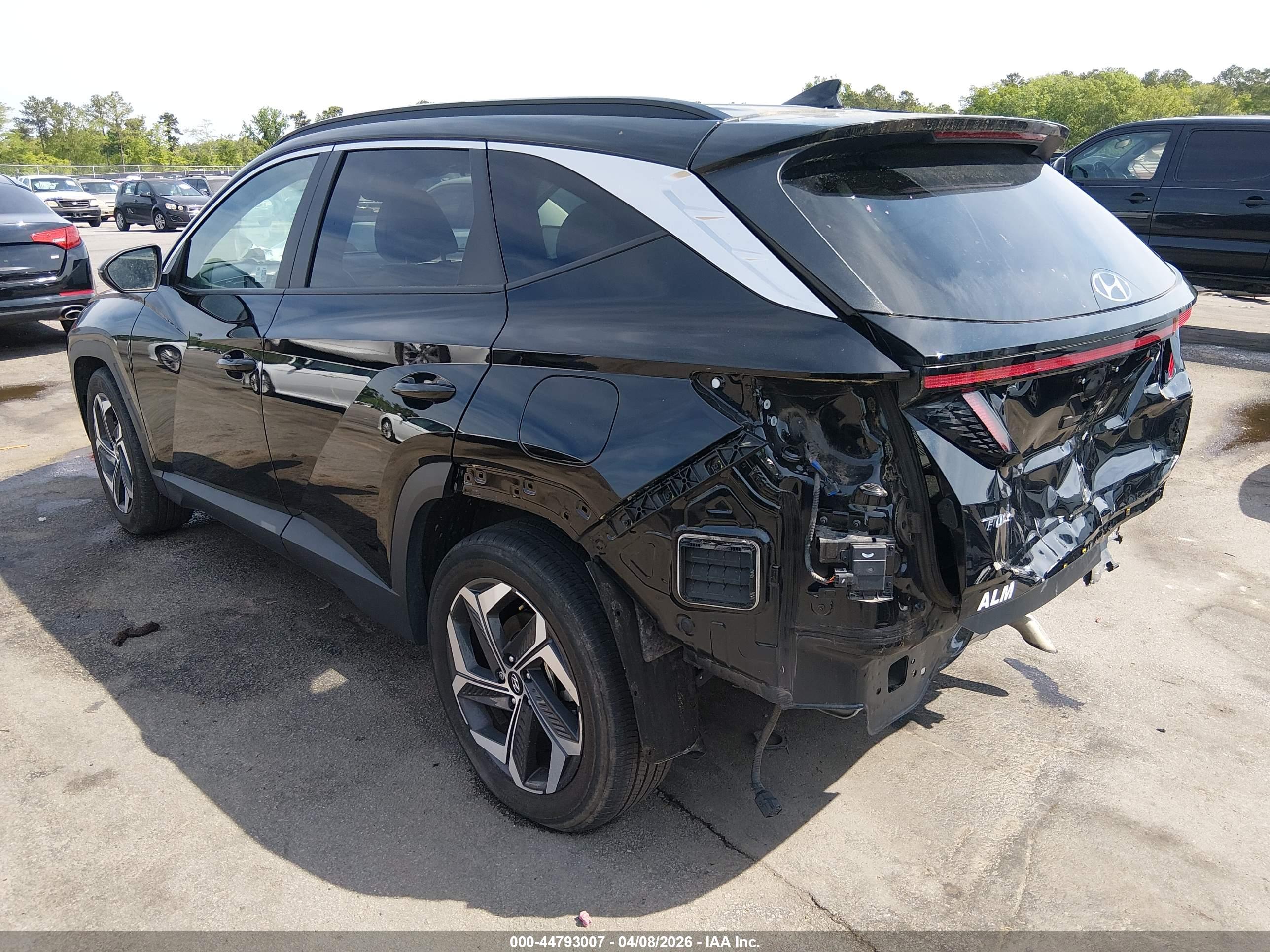 HYUNDAI TUCSON image 3