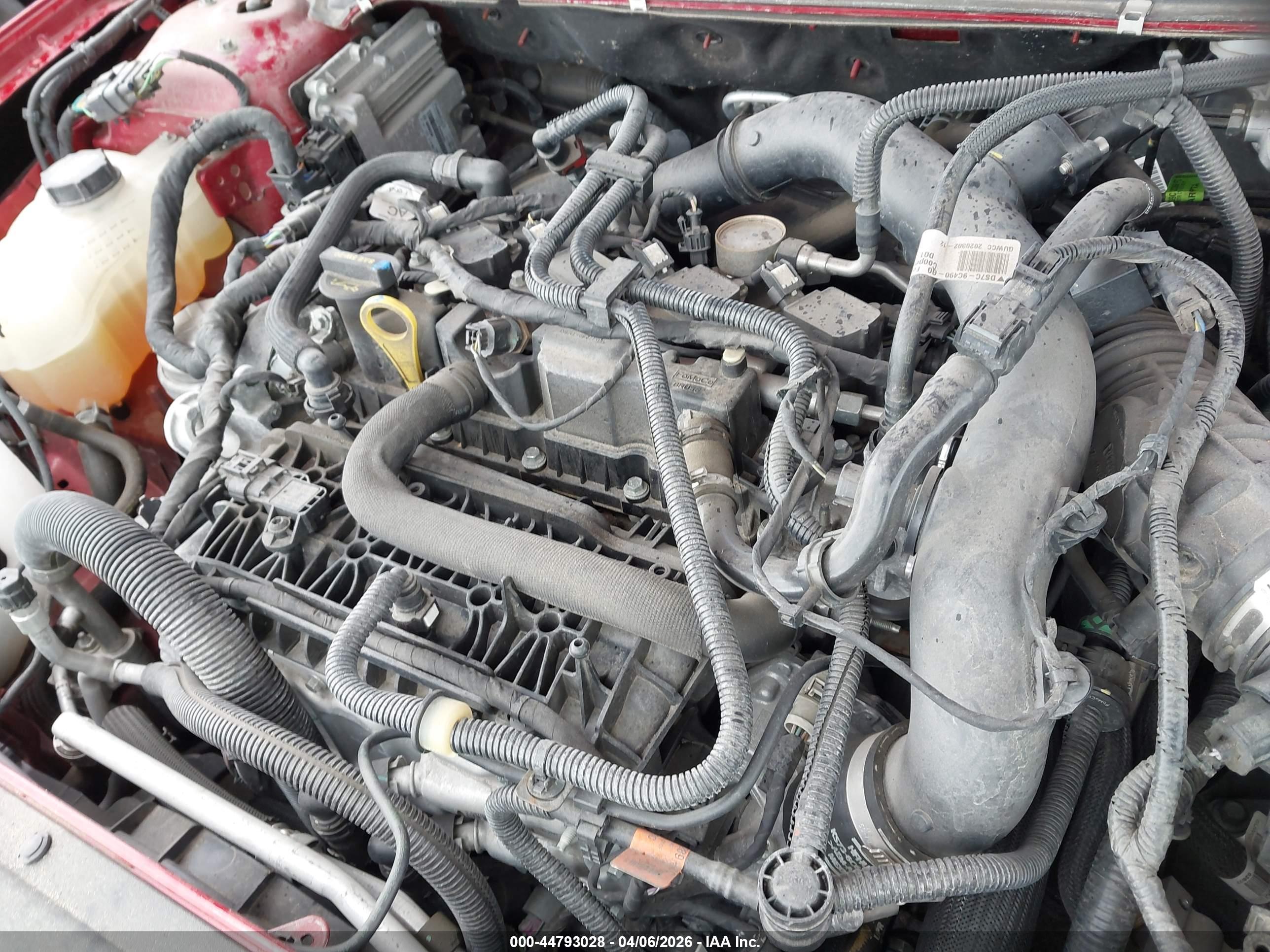 FORD FUSION image 10