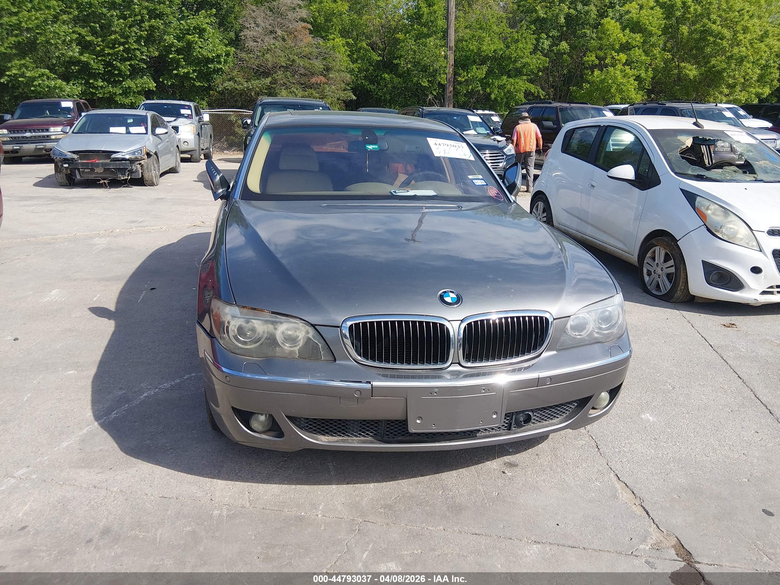 BMW 750LI image 6