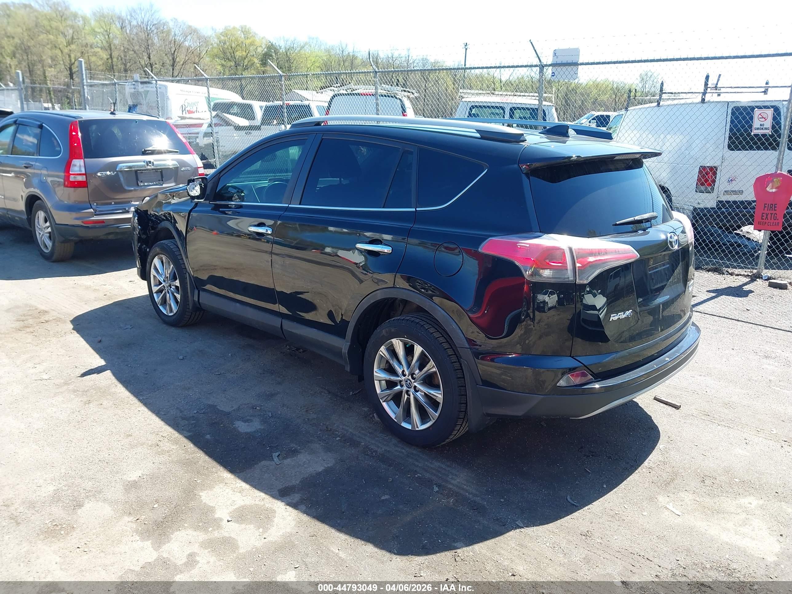 TOYOTA RAV4 image 3