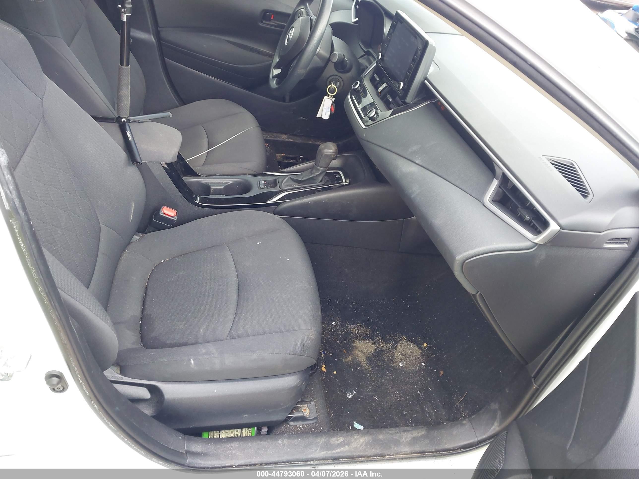 TOYOTA COROLLA image 5