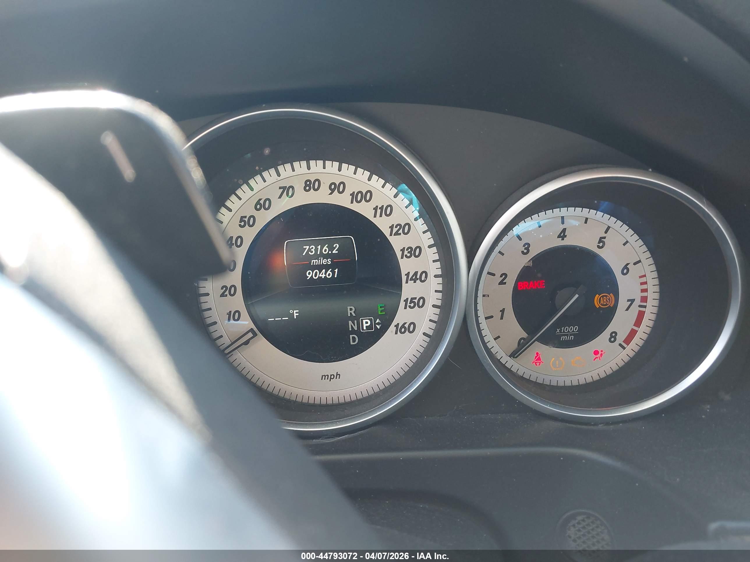 MERCEDES-BENZ E image 7