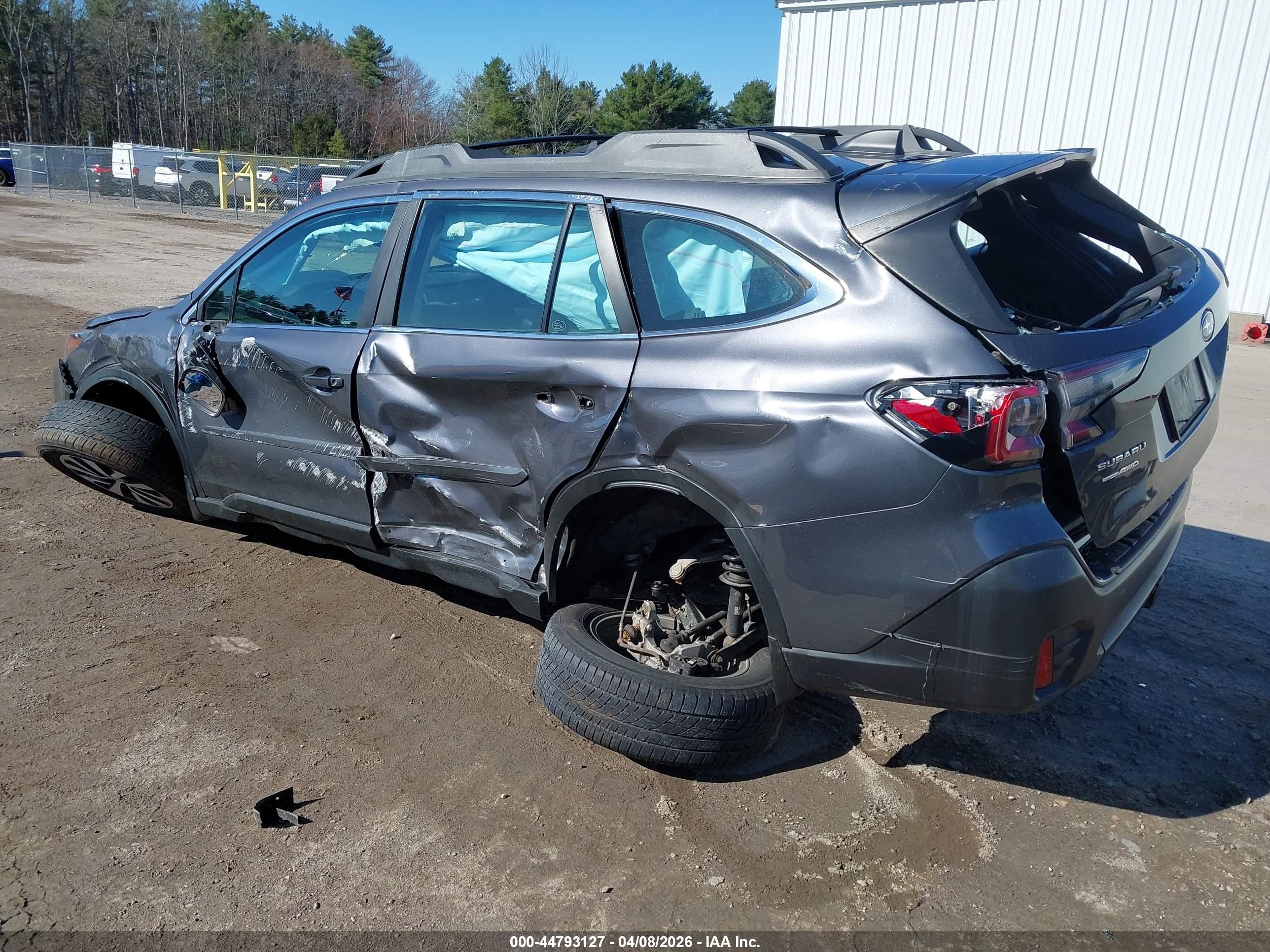 SUBARU OUTBACK image 3