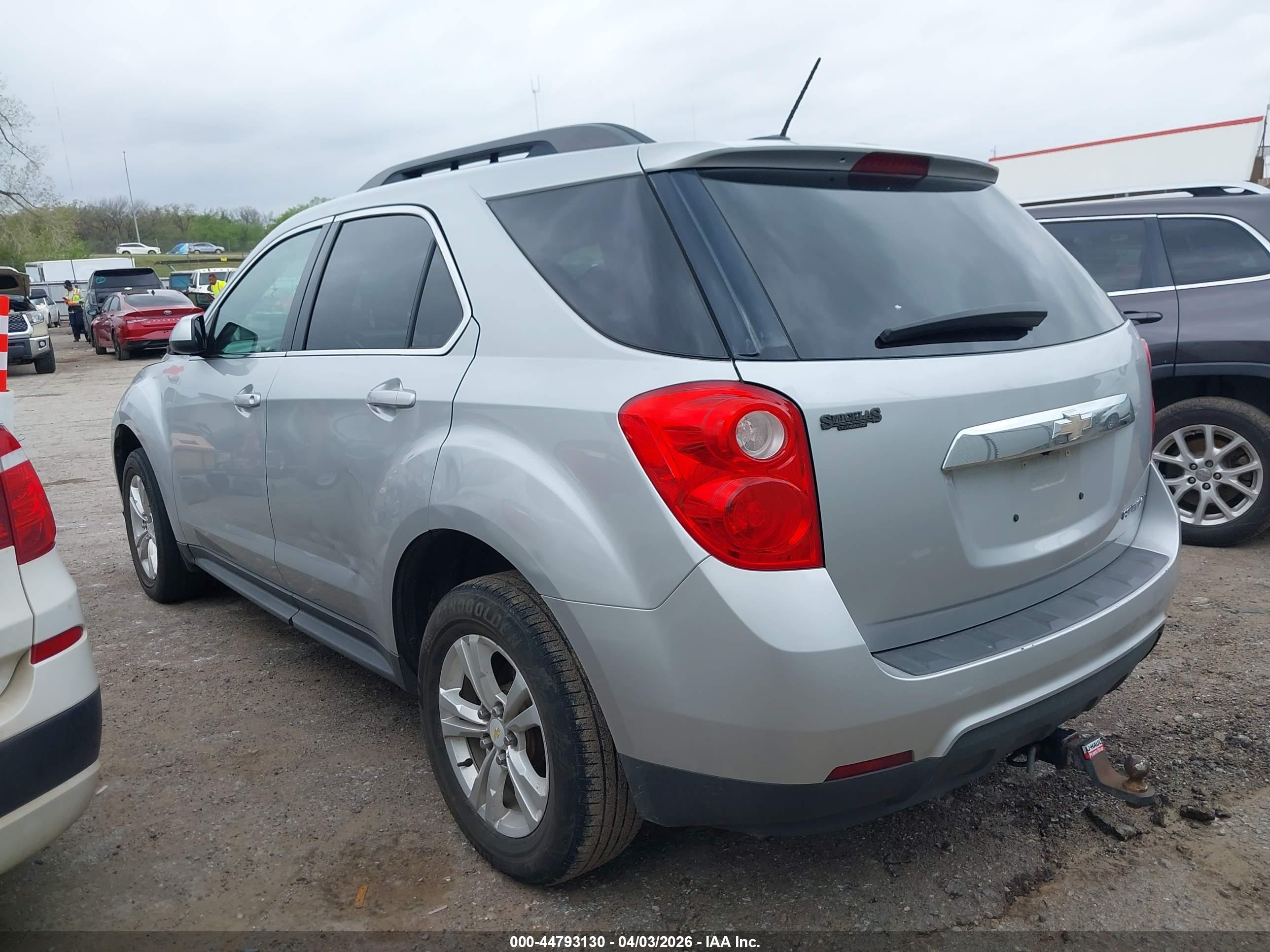 CHEVROLET EQUINOX image 3