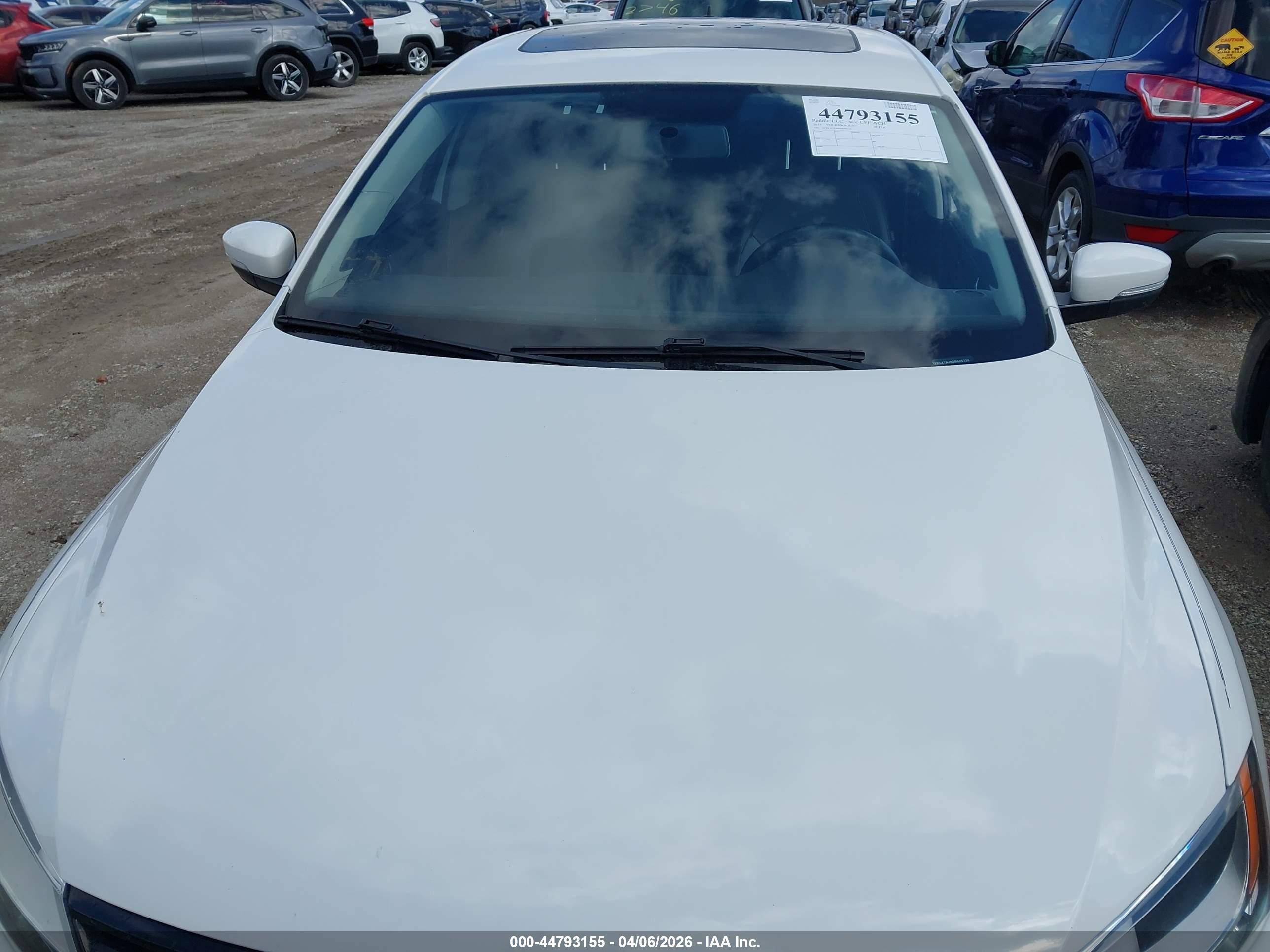 VOLKSWAGEN JETTA image 6