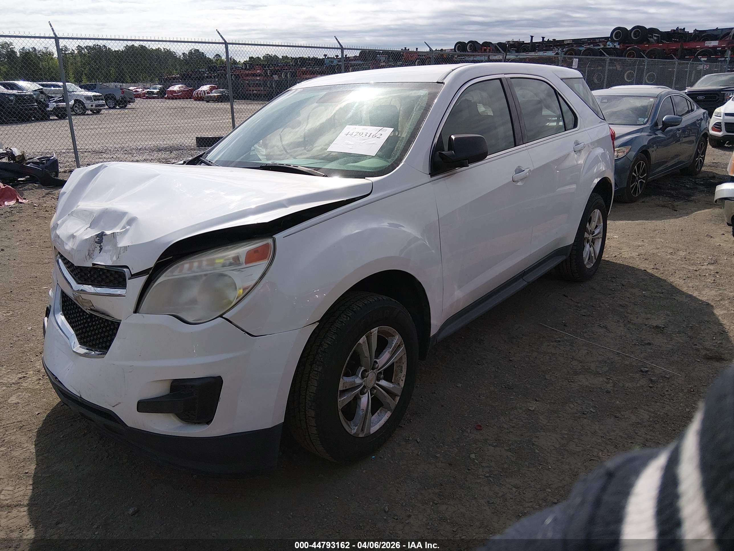 CHEVROLET EQUINOX image 2