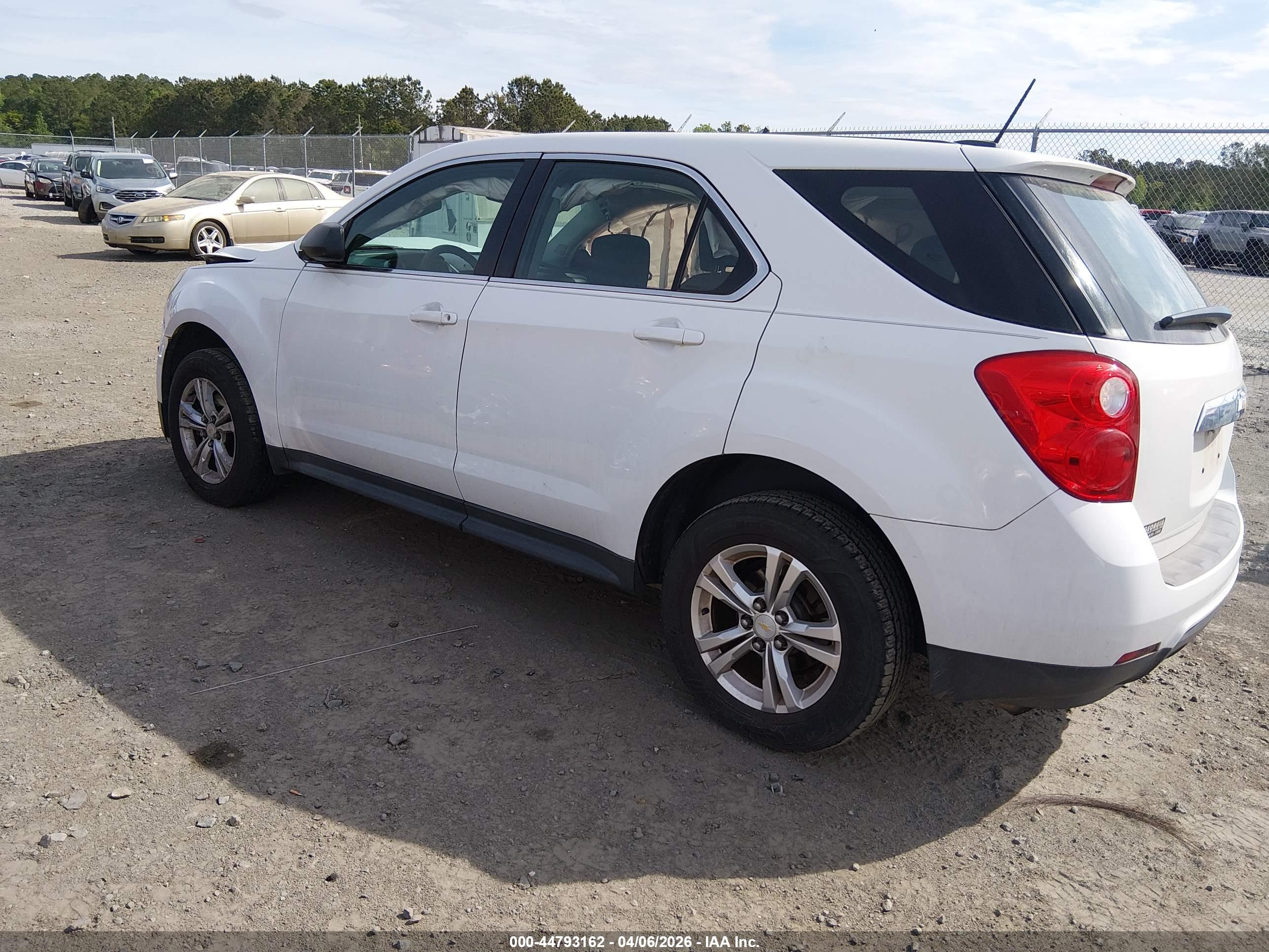 CHEVROLET EQUINOX image 3