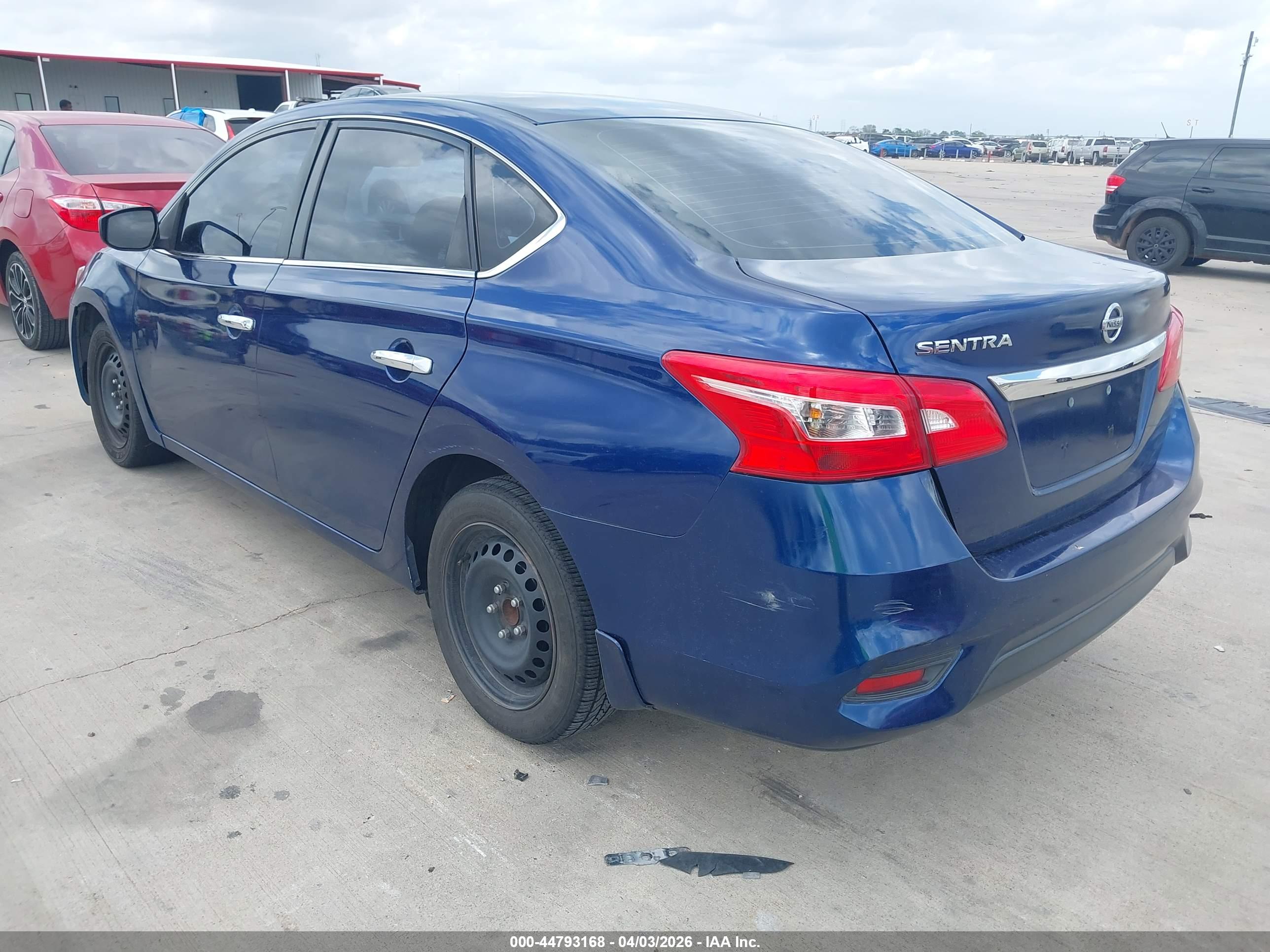 NISSAN SENTRA image 3