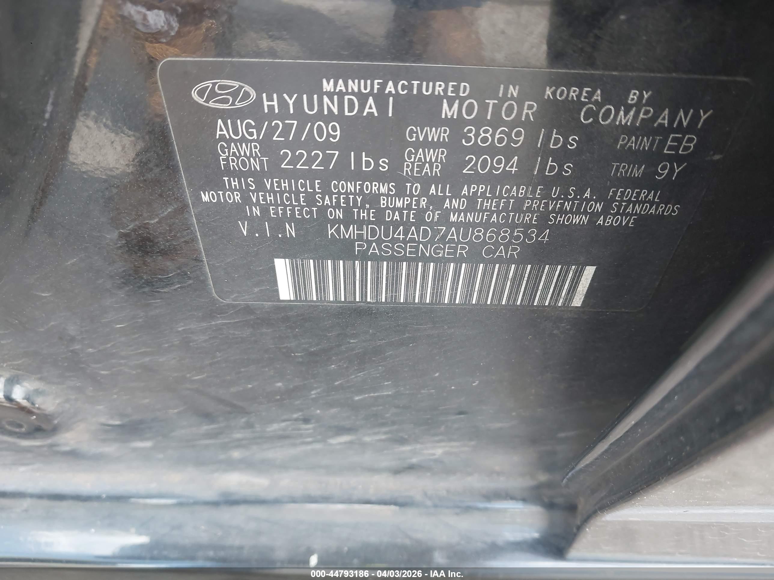 HYUNDAI ELANTRA image 9