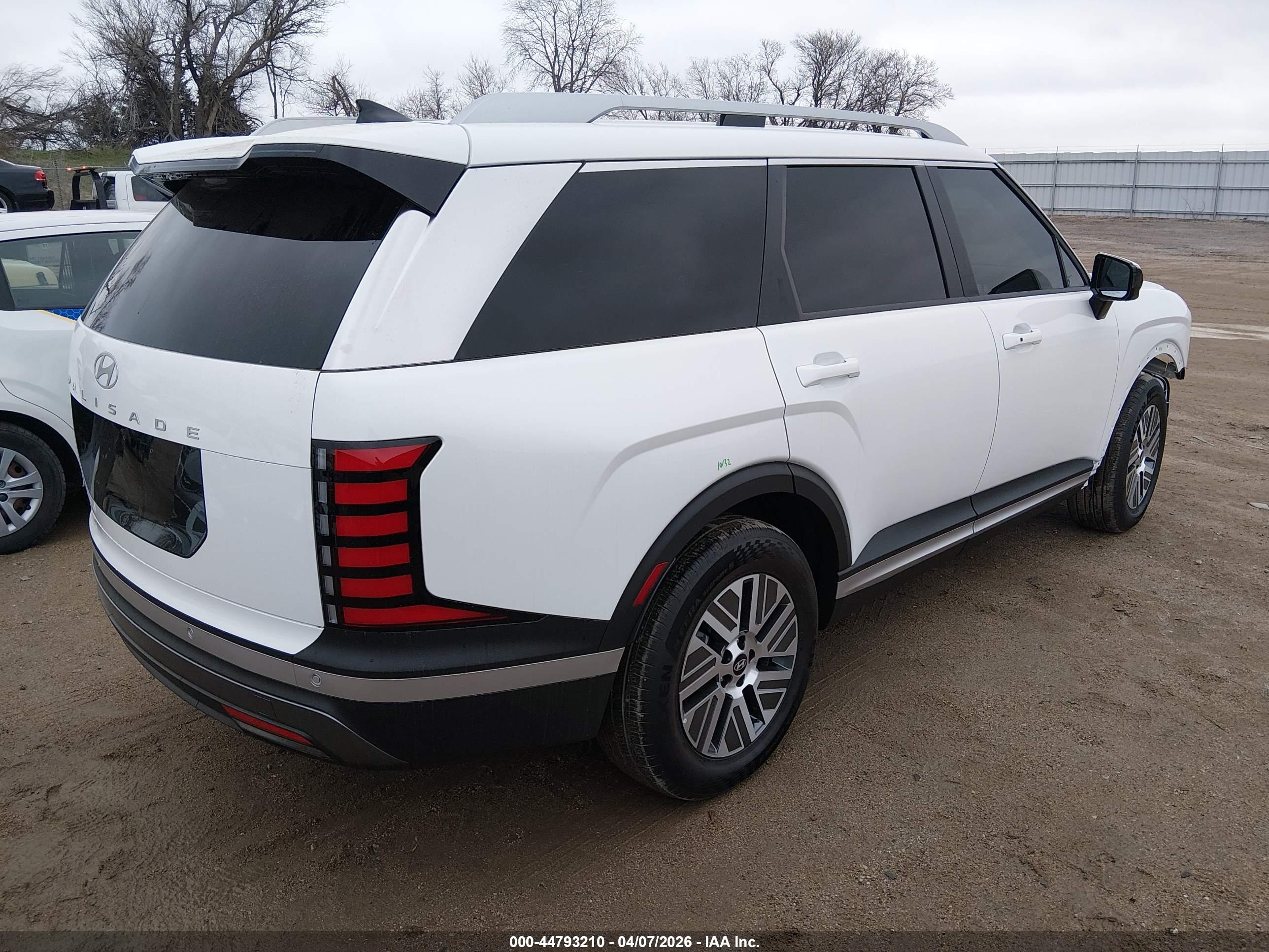 HYUNDAI PALISADE image 4