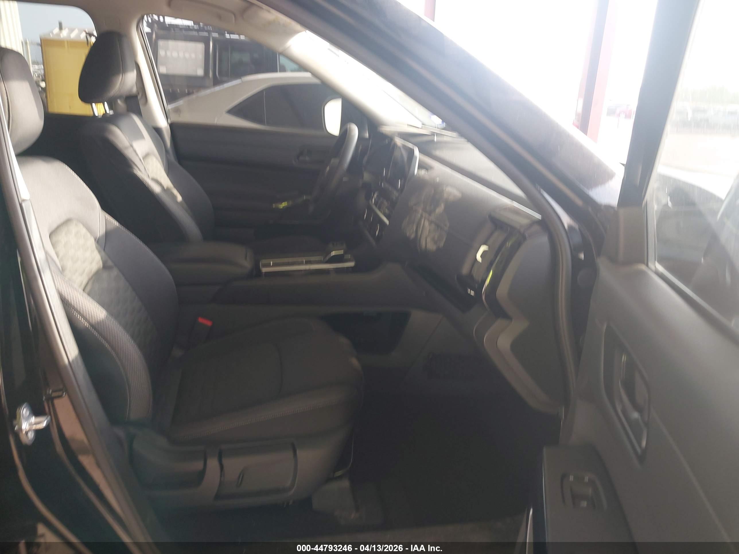NISSAN PATHFINDER image 5