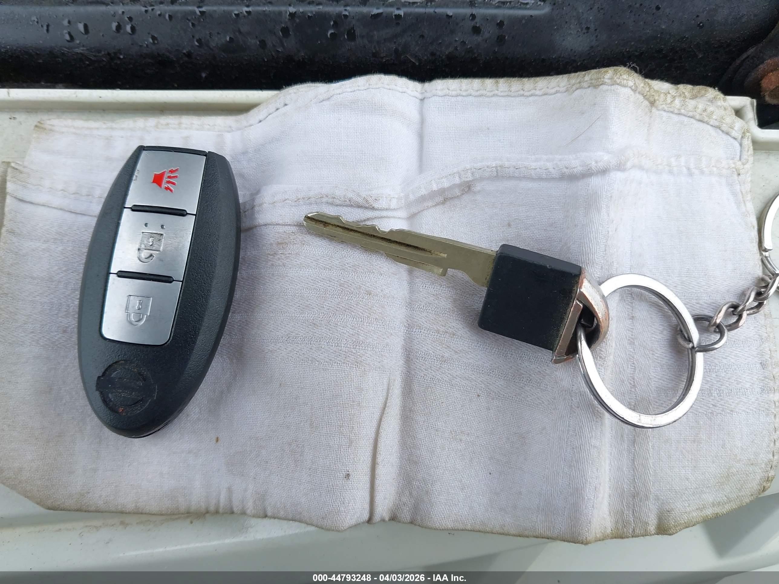 NISSAN ROGUE image 11