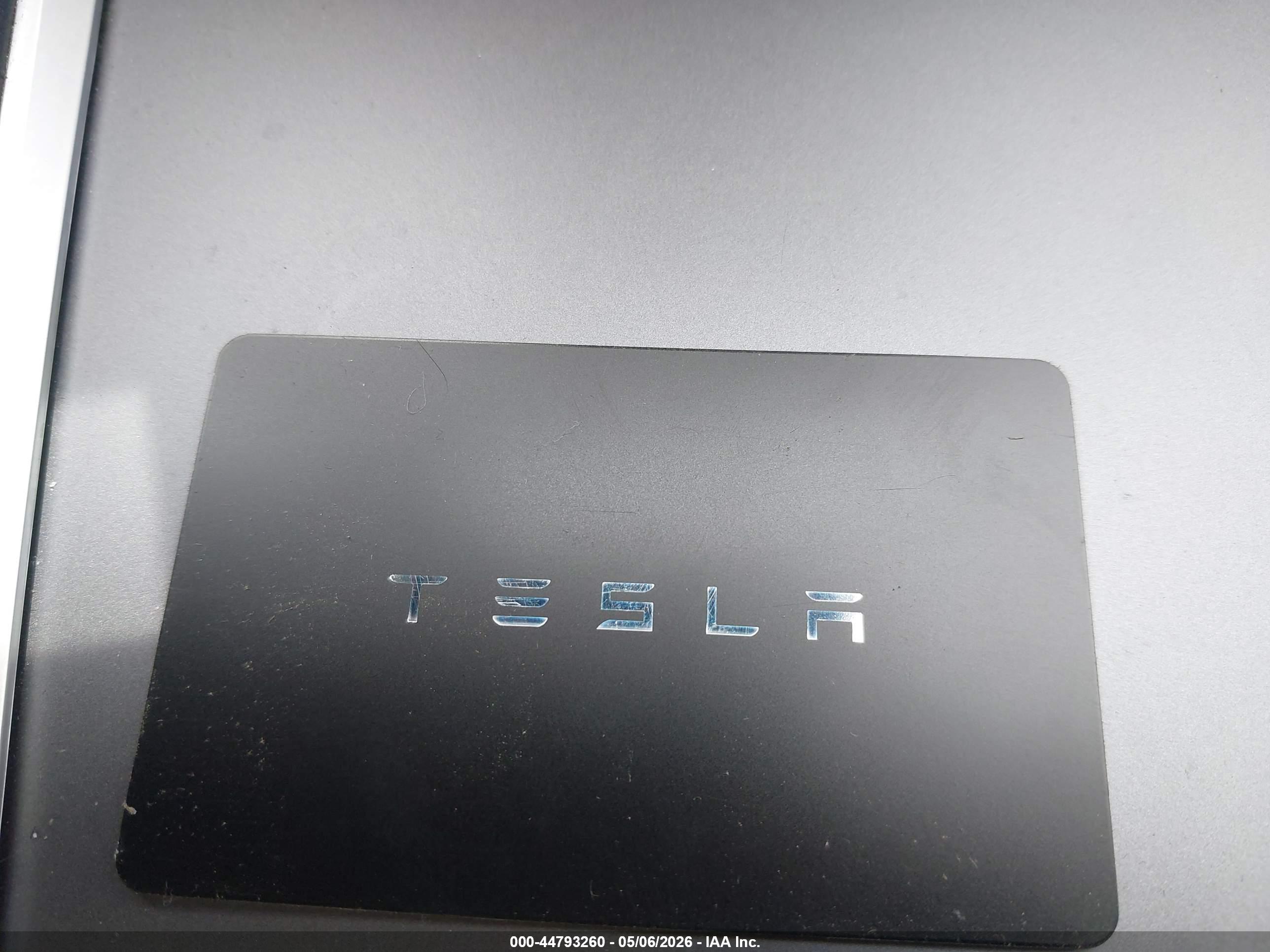 TESLA MODEL image 11