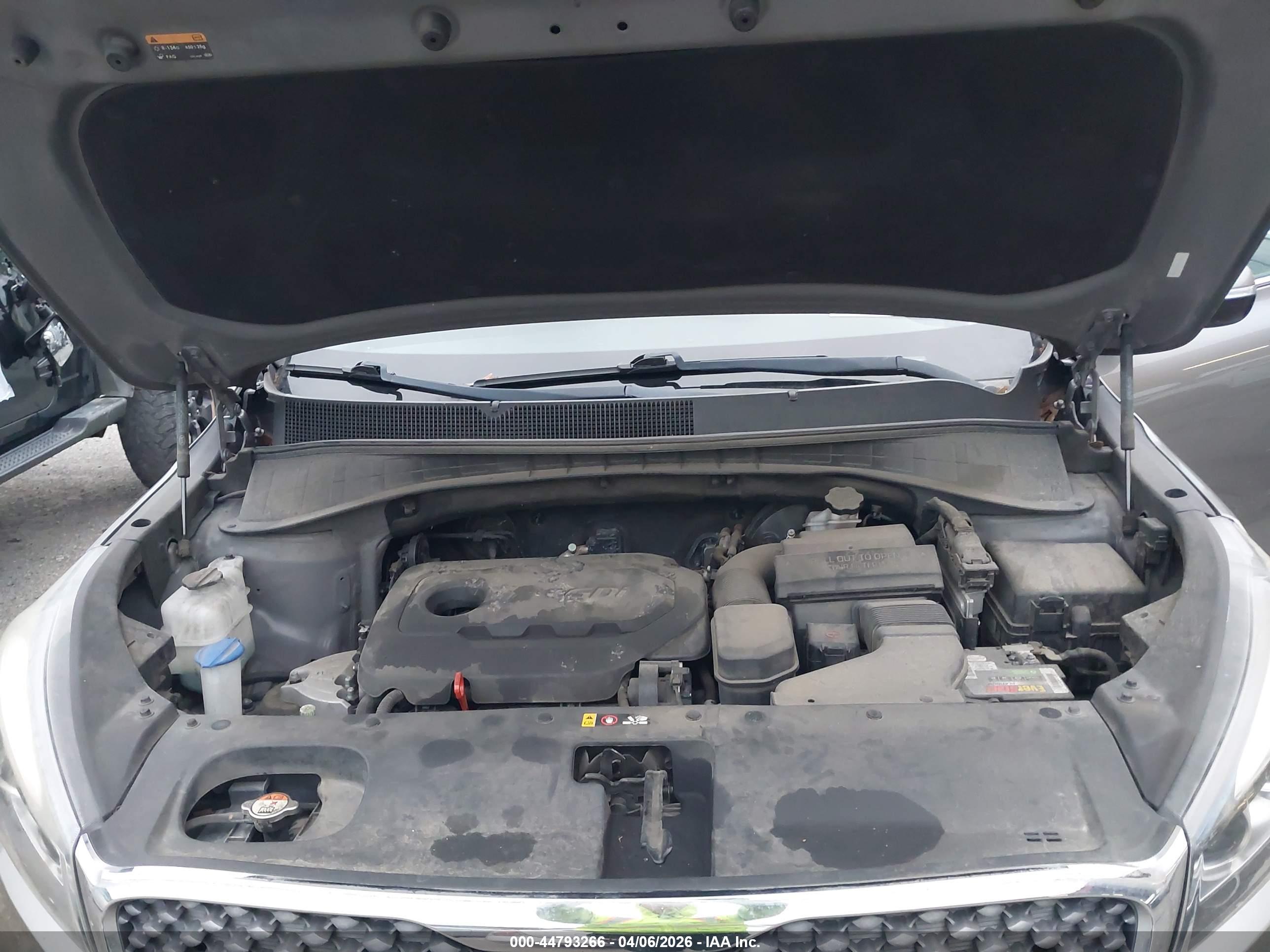 KIA SORENTO image 10