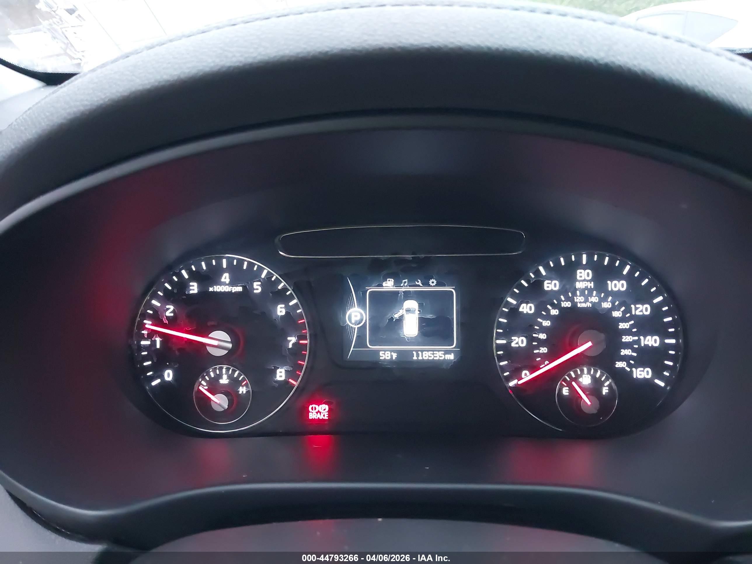 KIA SORENTO image 7