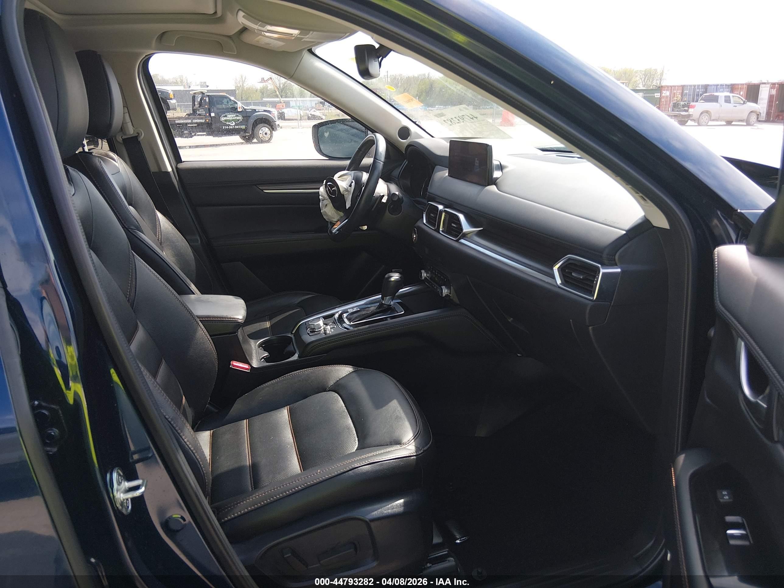 MAZDA CX-5 image 5