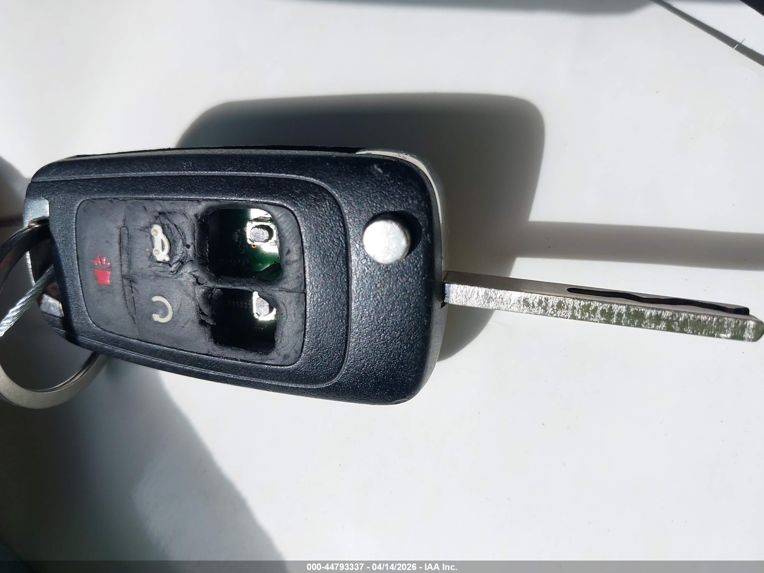 GMC TERRAIN image 11