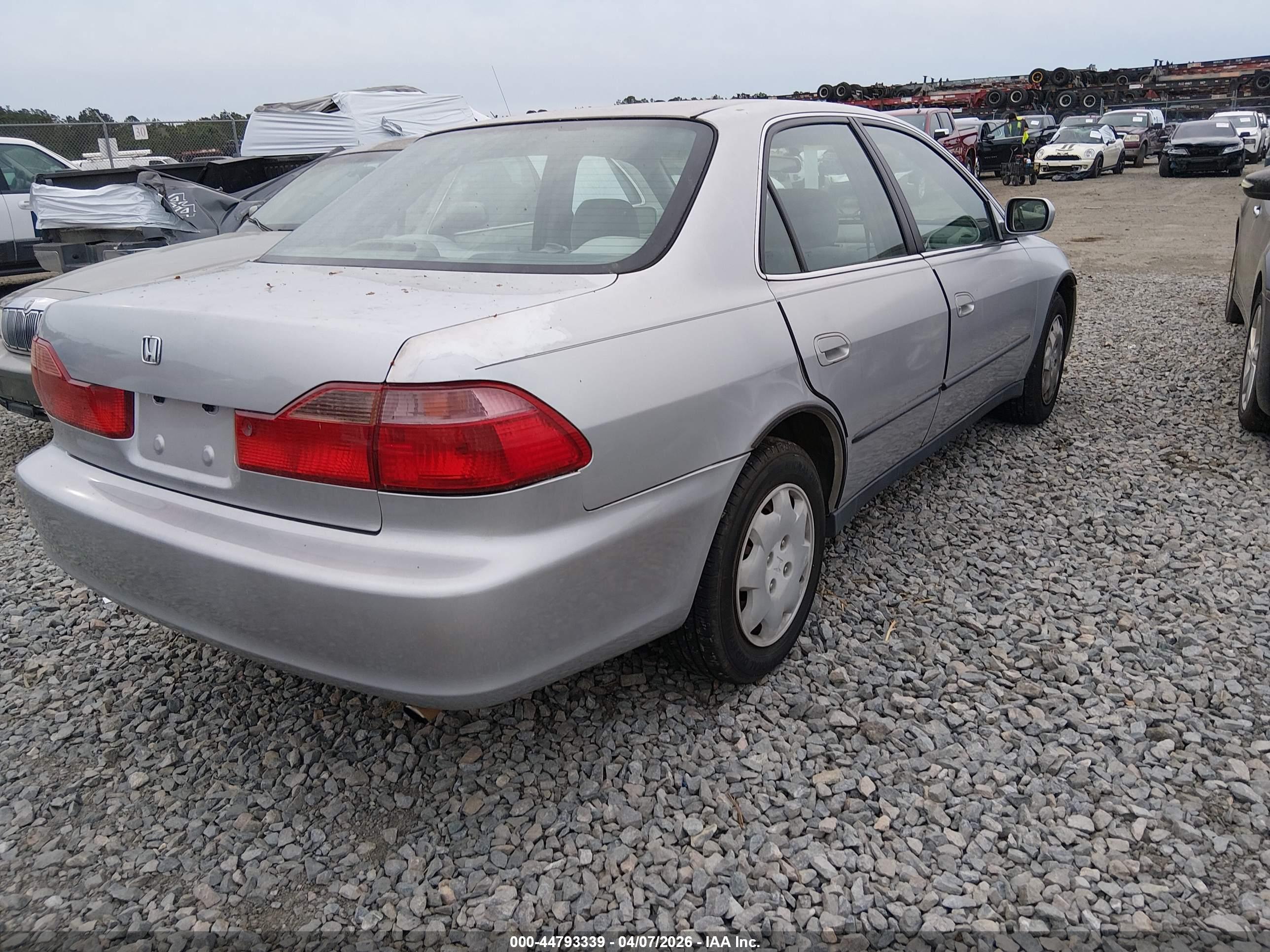 HONDA ACCORD image 4