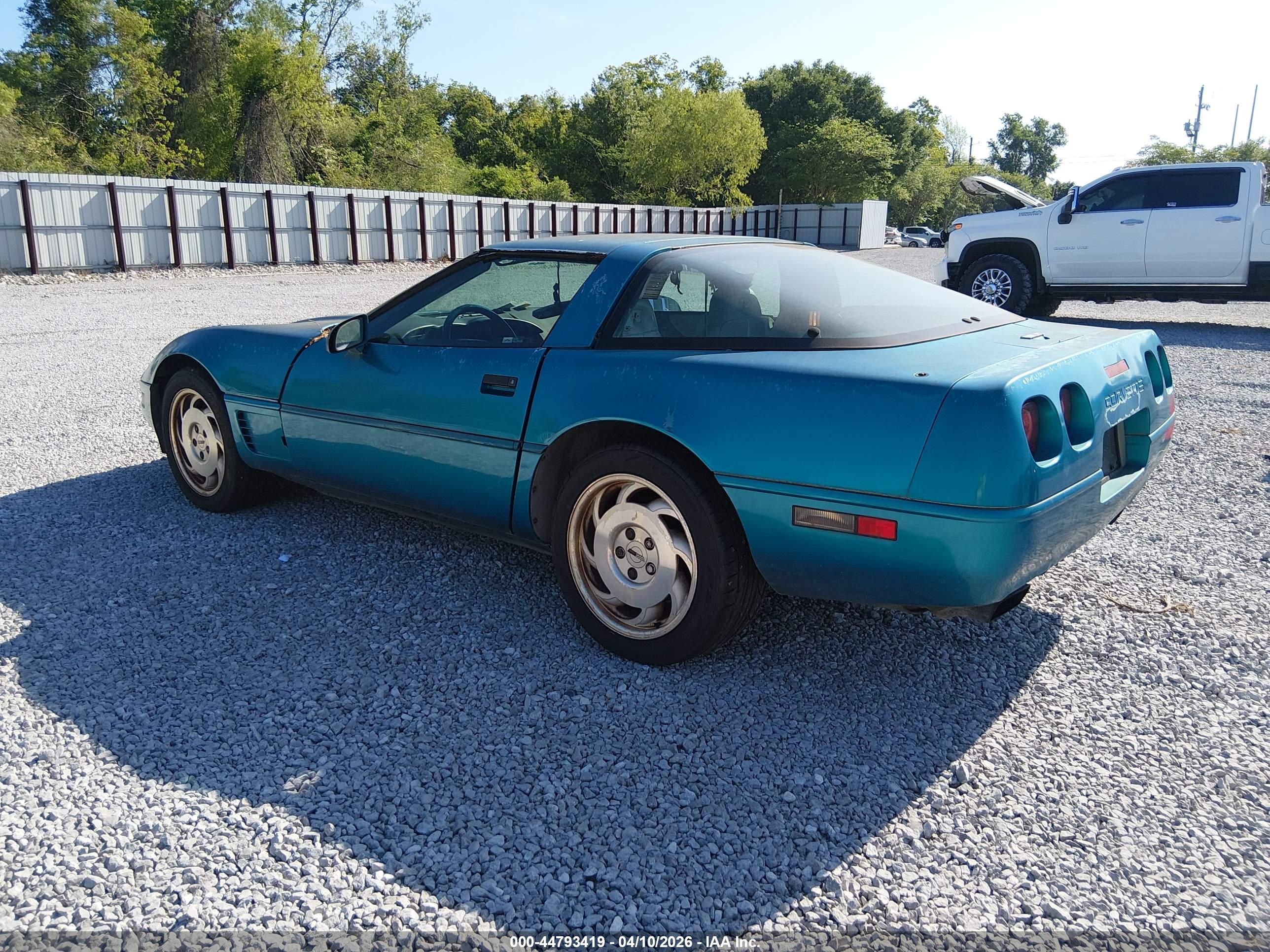 CHEVROLET CORVETTE image 3