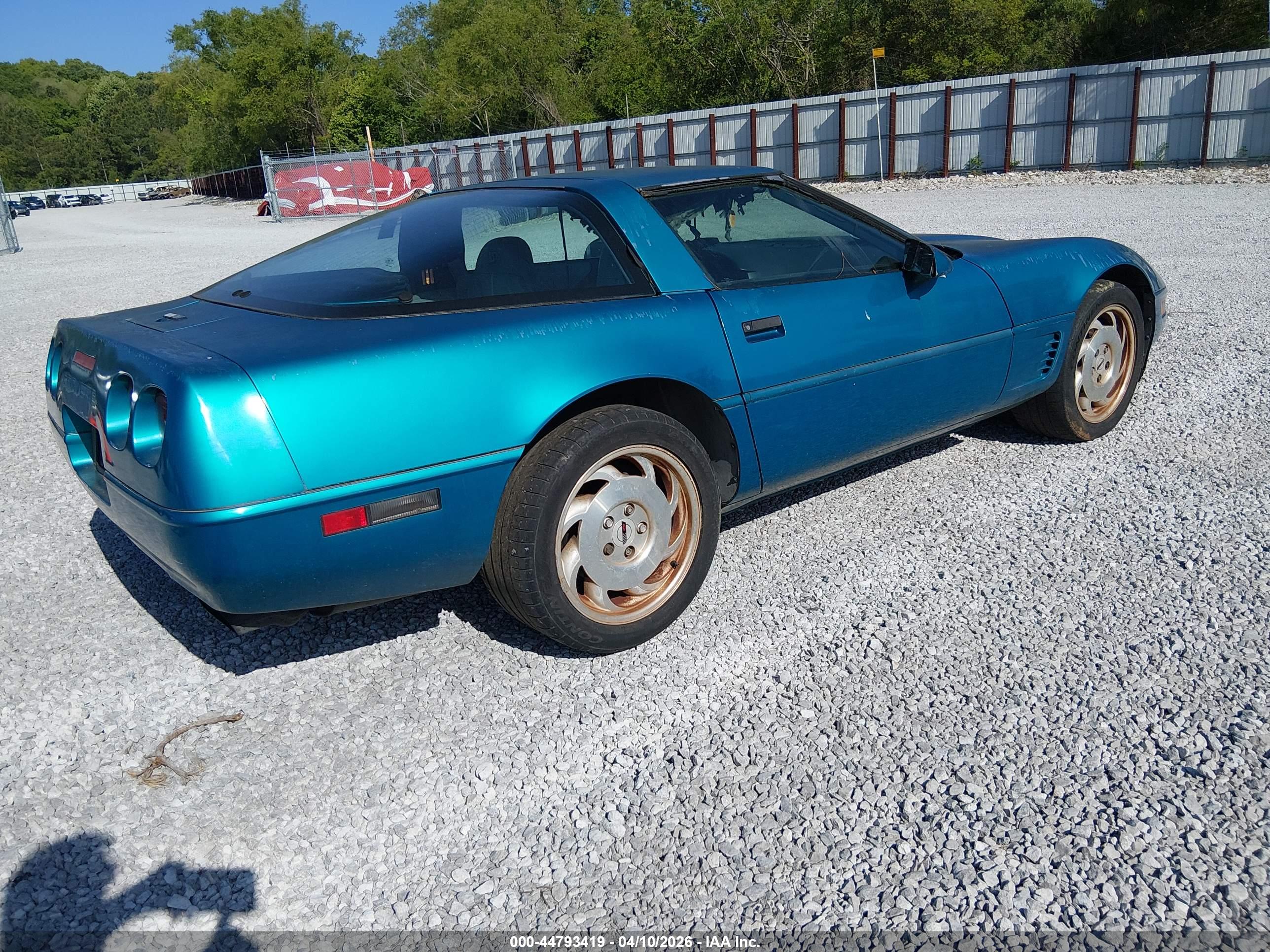 CHEVROLET CORVETTE image 4