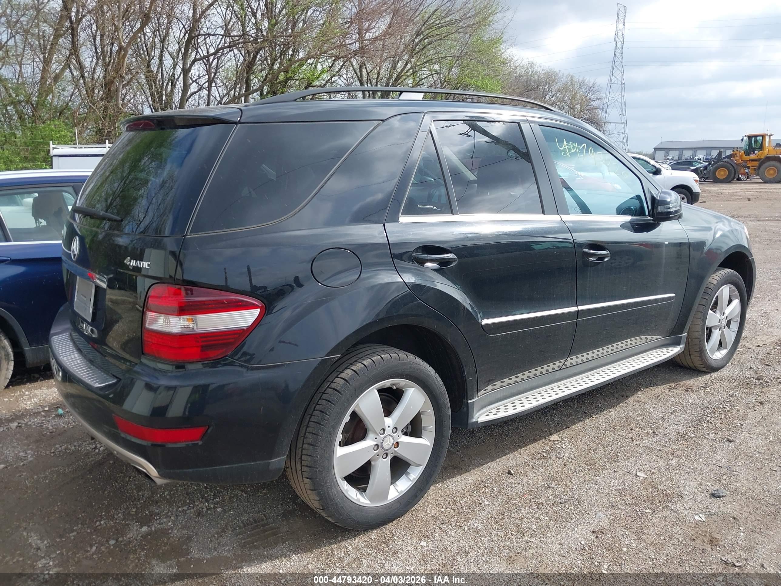 MERCEDES-BENZ ML image 4