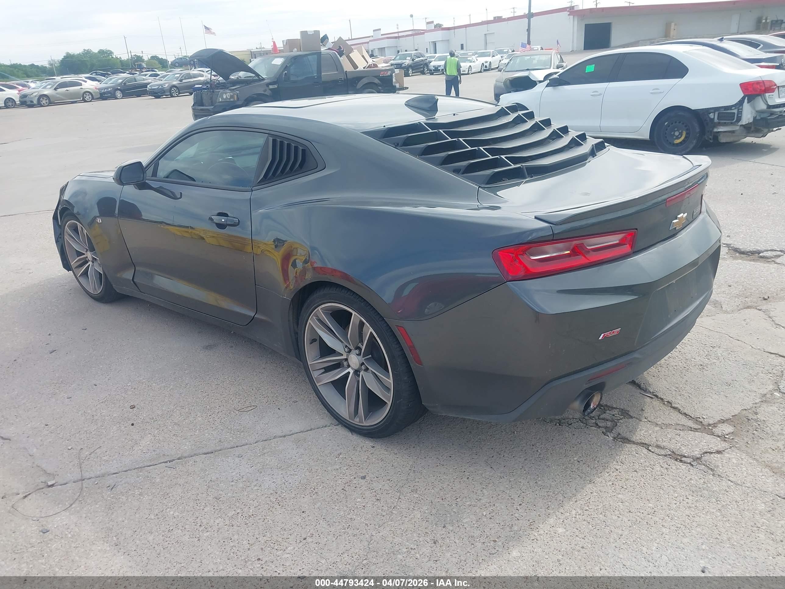 CHEVROLET CAMARO image 3