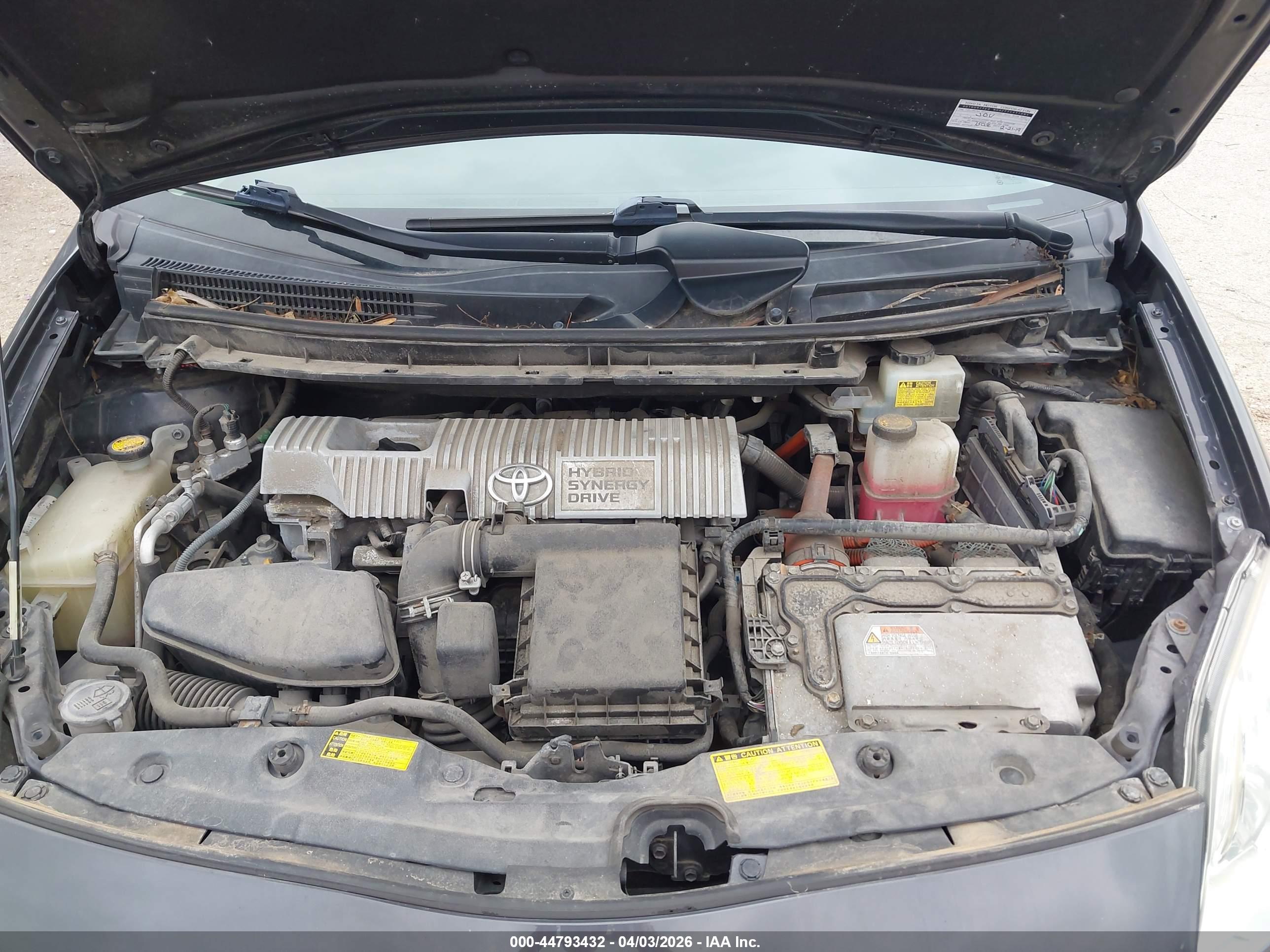 TOYOTA PRIUS image 10
