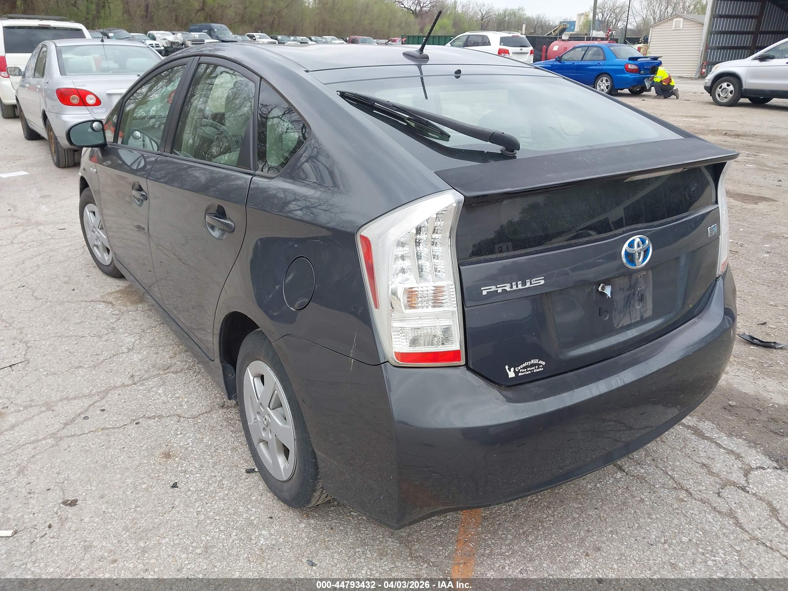 TOYOTA PRIUS image 3