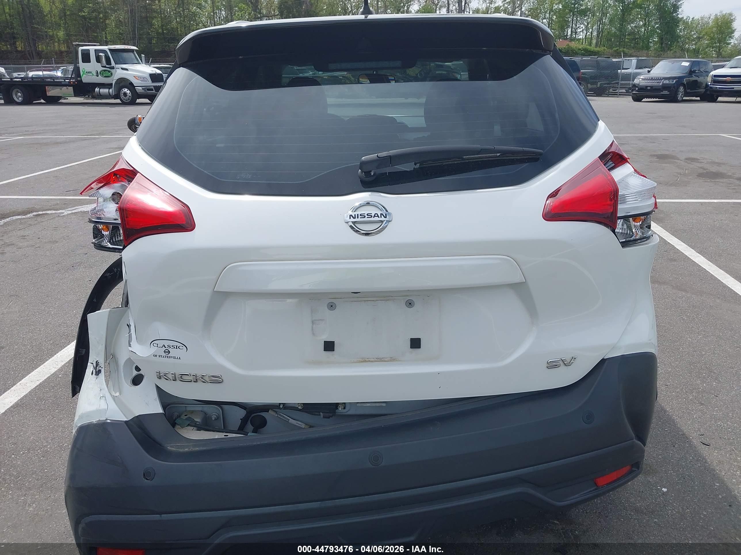 NISSAN KICKS image 6