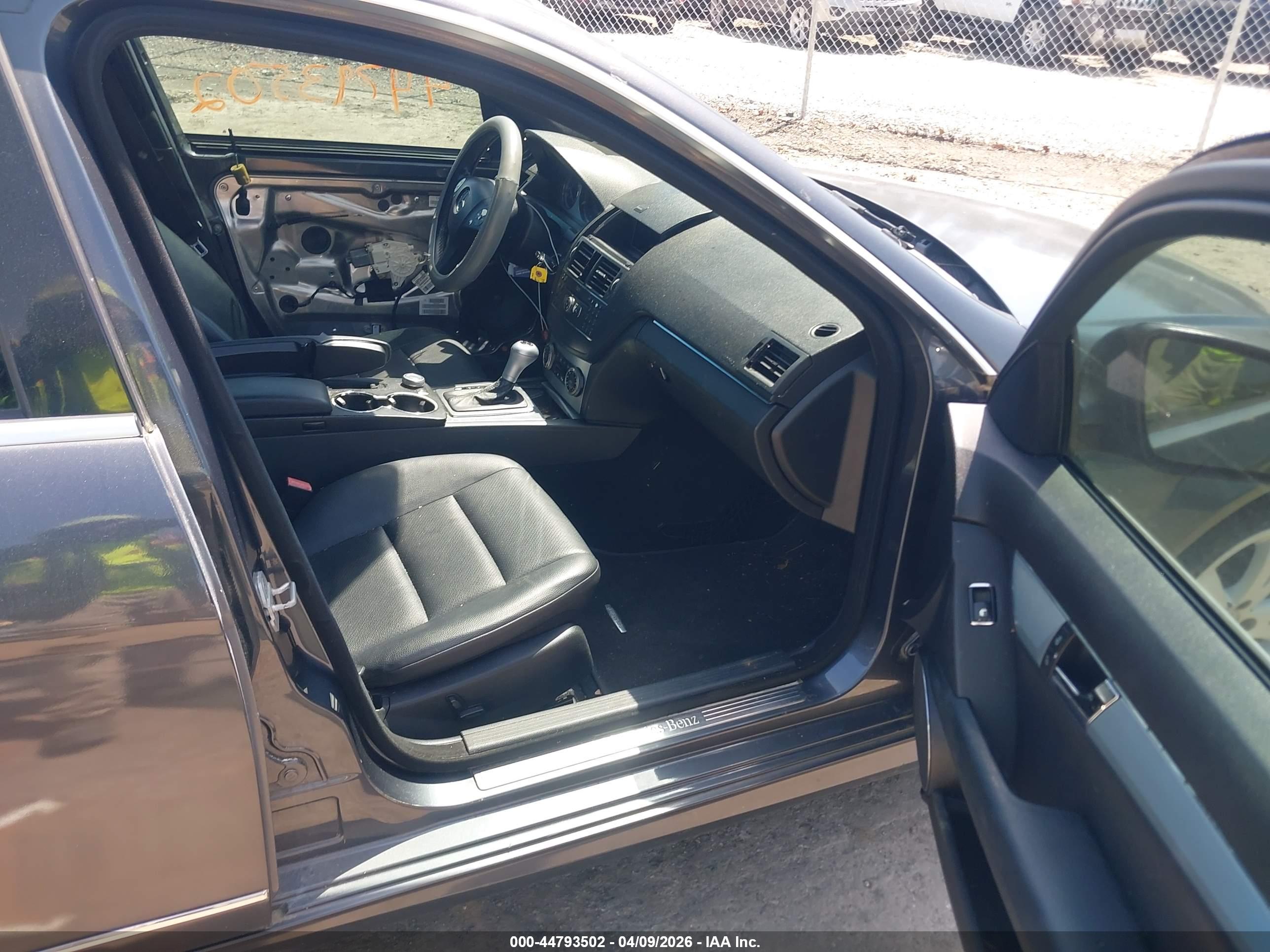 MERCEDES-BENZ C image 5