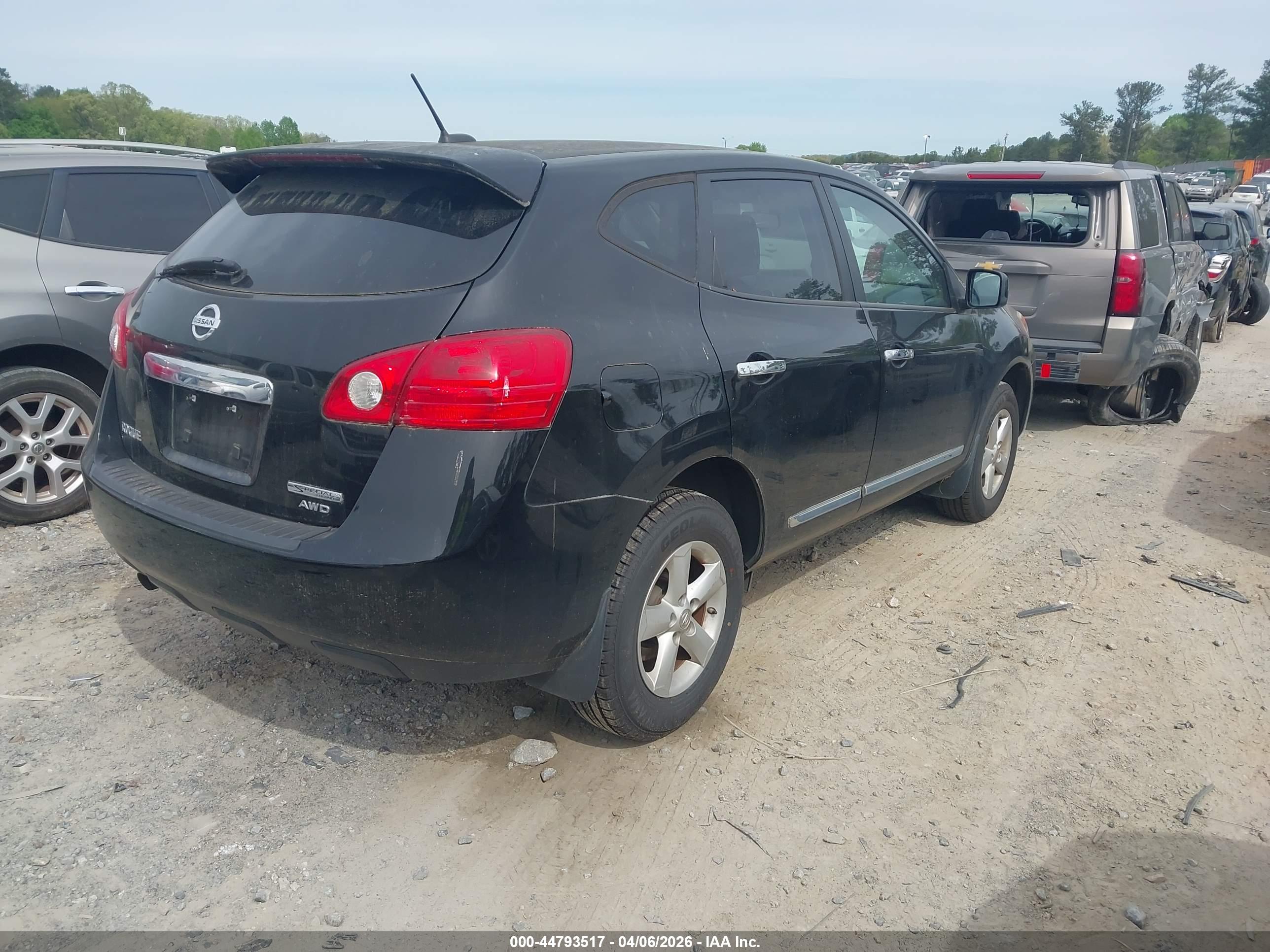 NISSAN ROGUE image 4