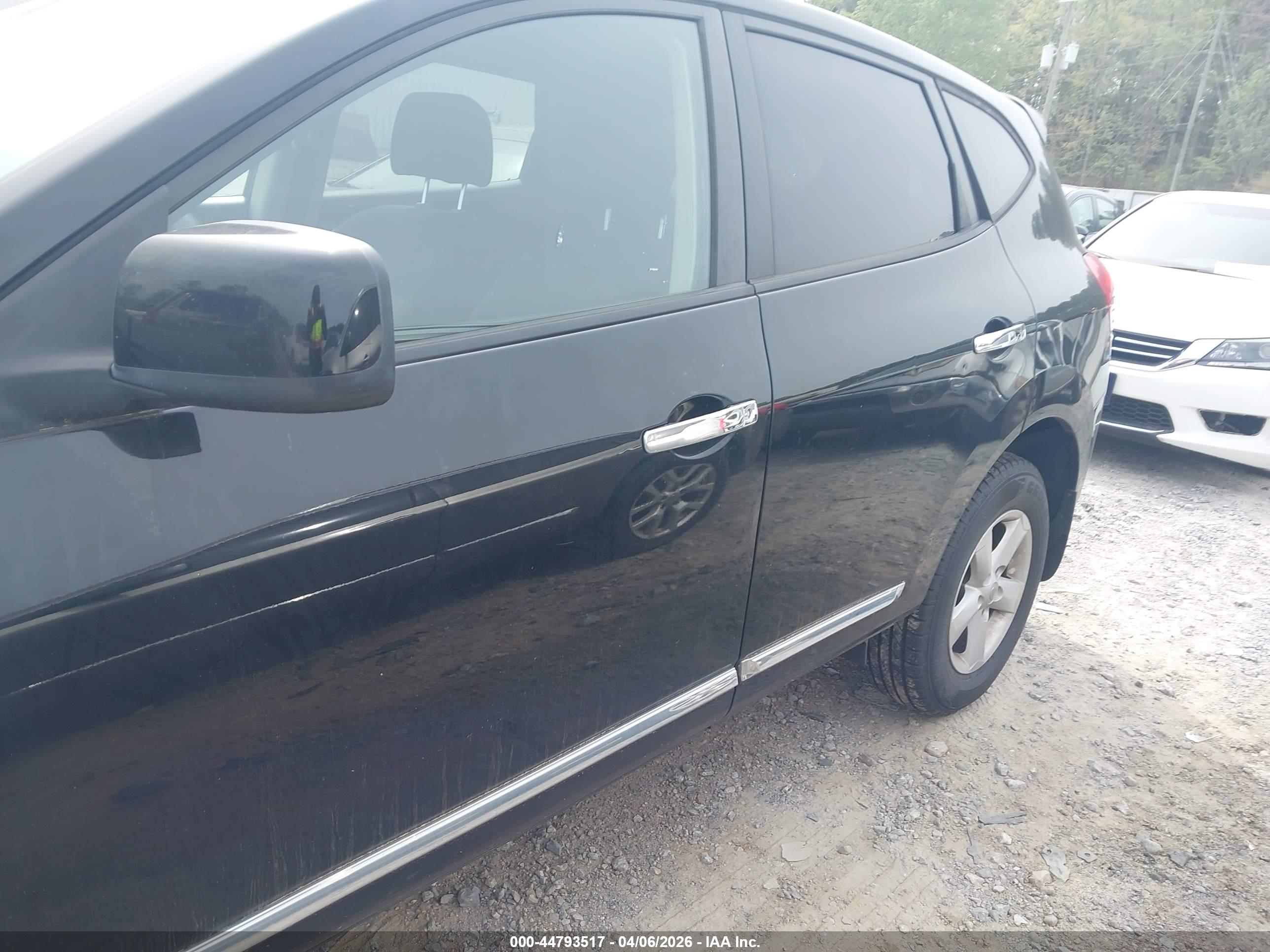 NISSAN ROGUE image 6