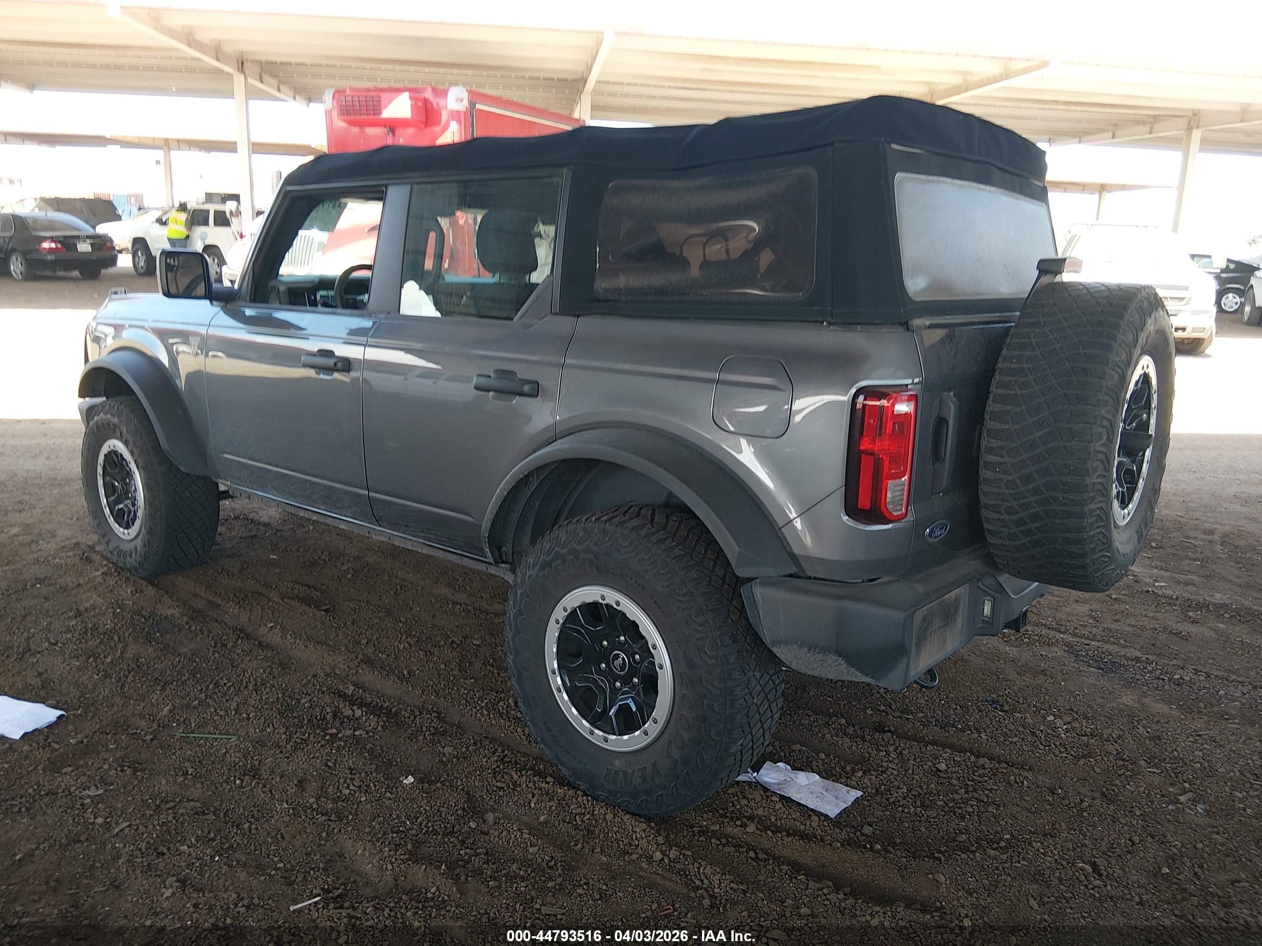 FORD BRONCO image 3