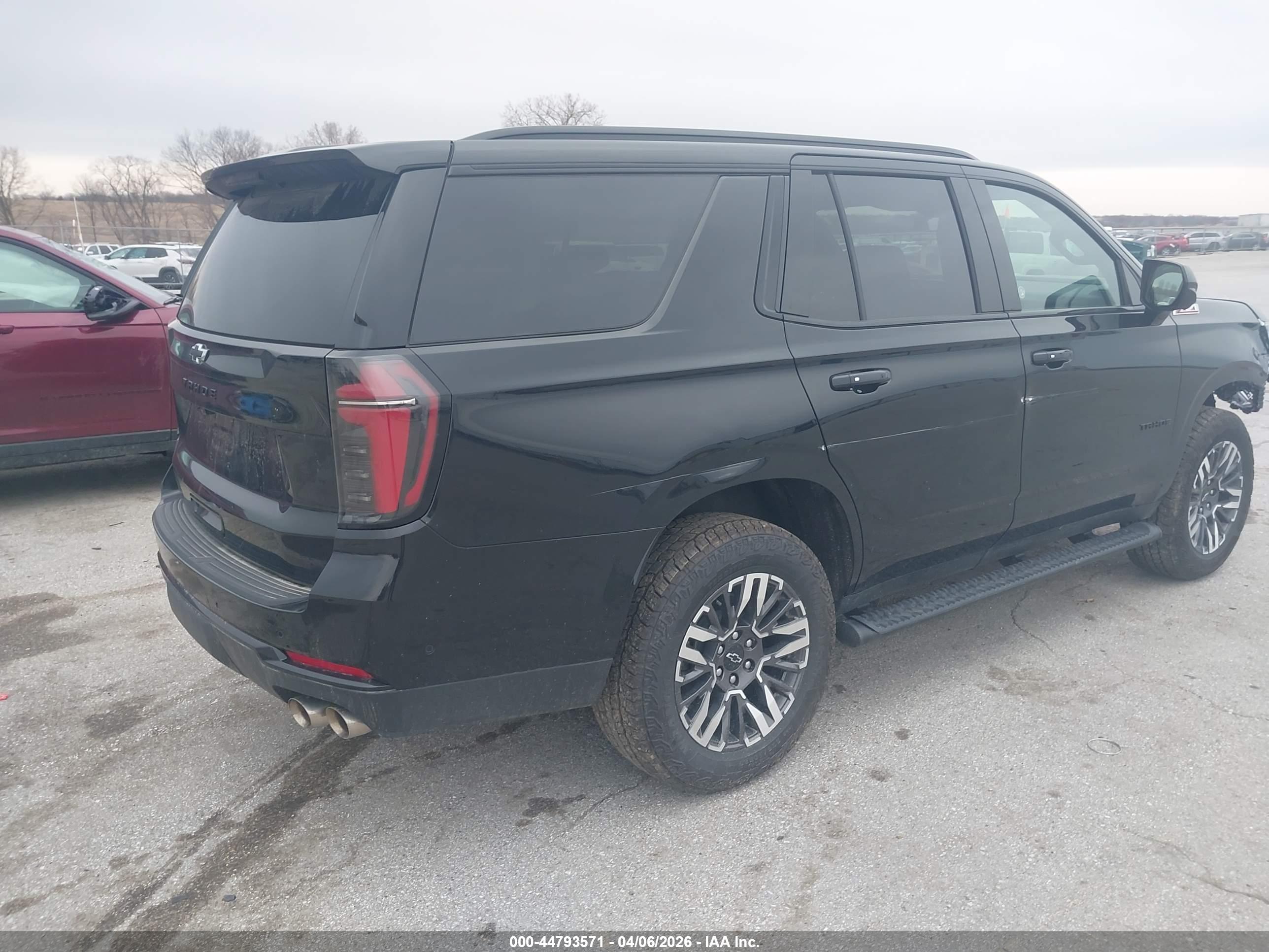 CHEVROLET TAHOE image 4