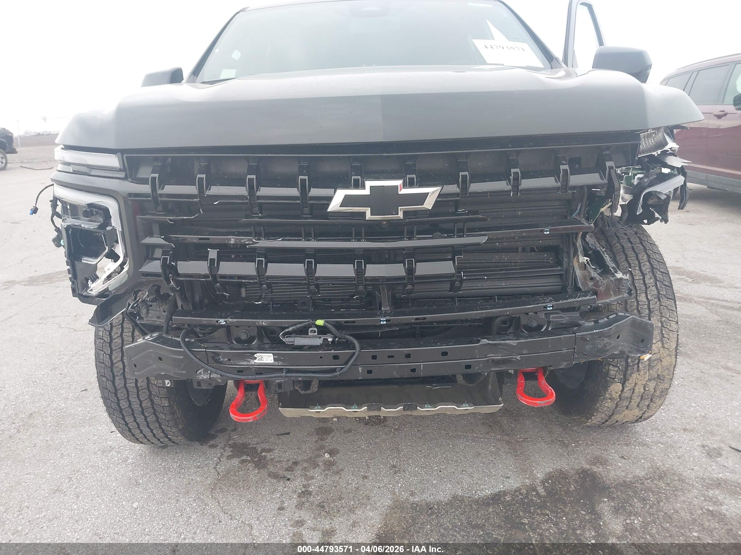 CHEVROLET TAHOE image 6