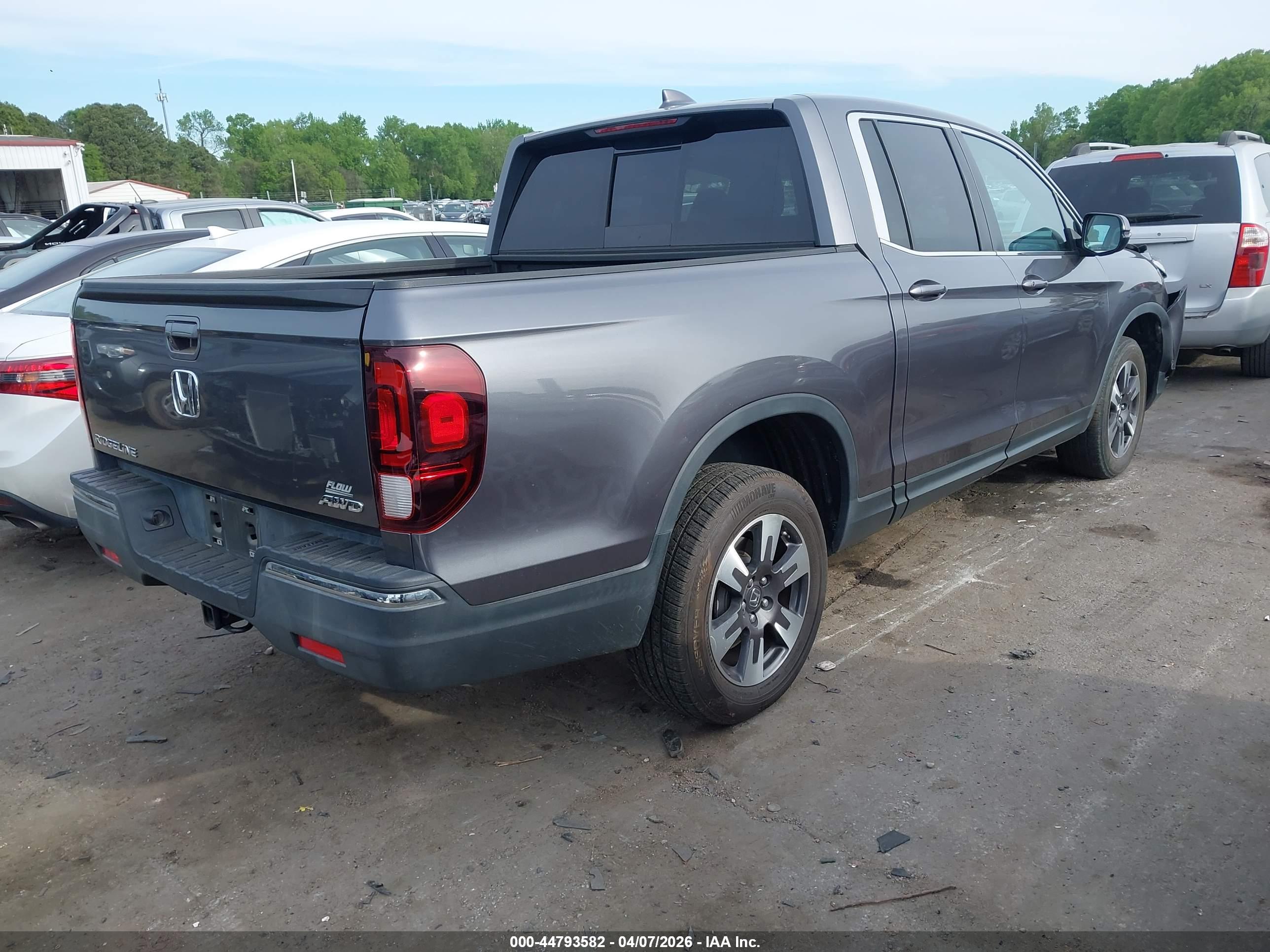 HONDA RIDGELINE image 4