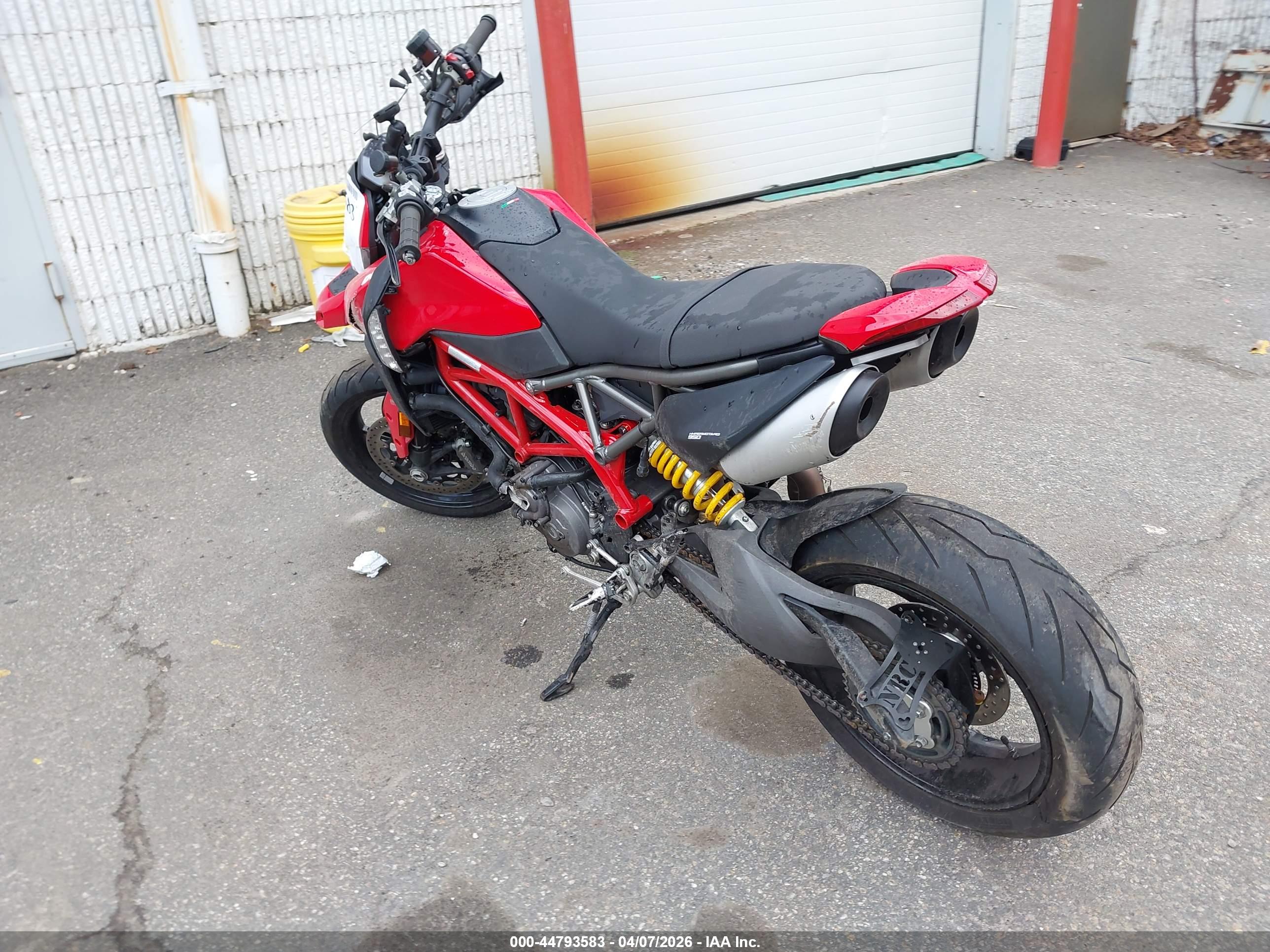 DUCATI HYPERMOTARD image 3